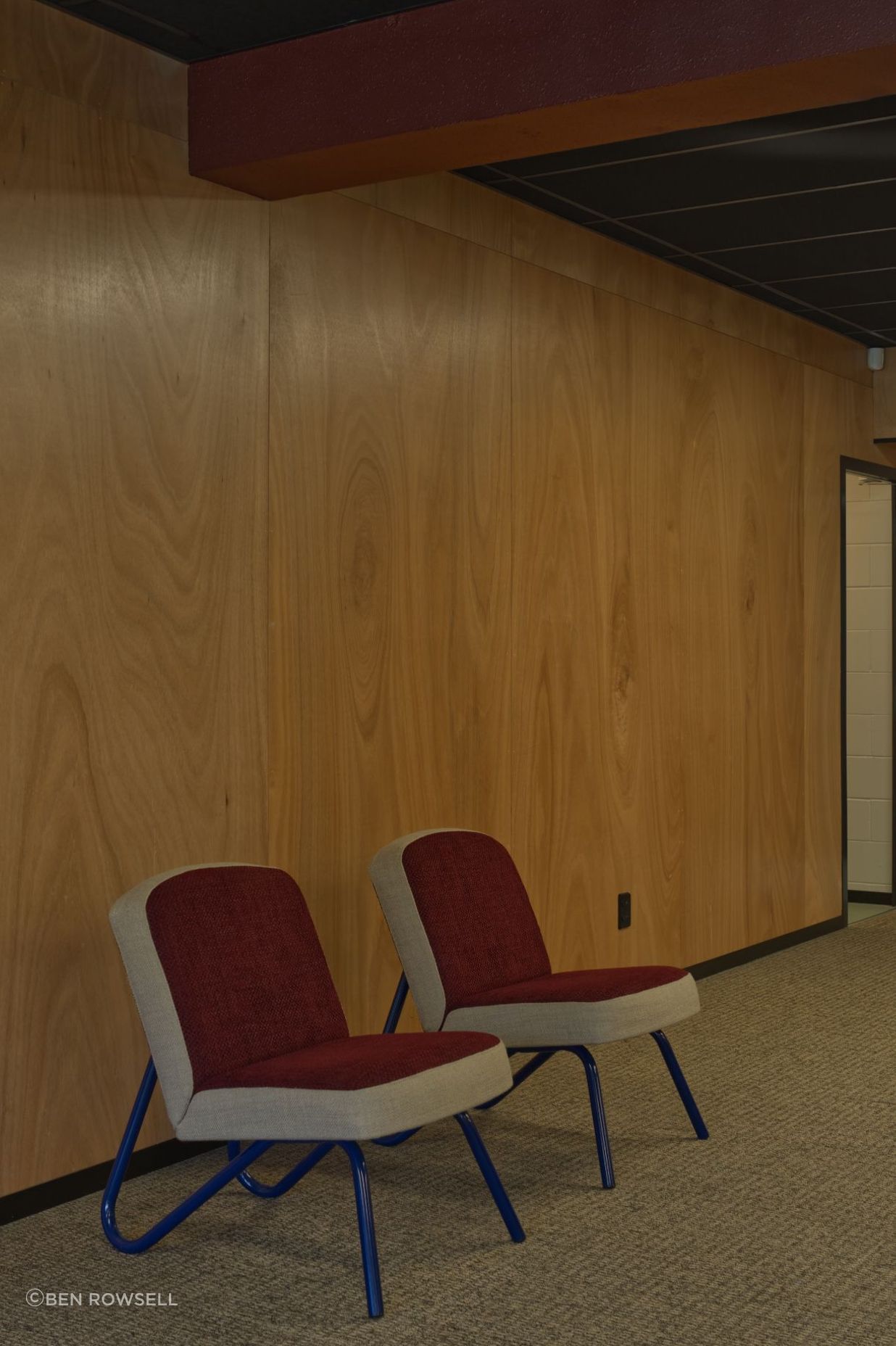 Kanat-StudioNetball-North-HarbourOfficials-Room-Seating-v3.jpg