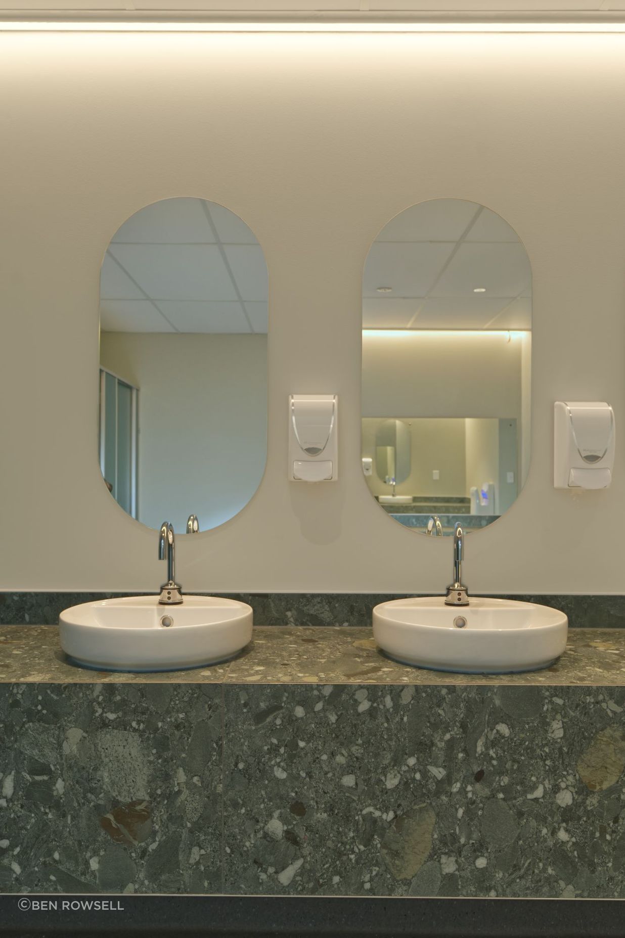 StudioNetball-North-HarbourBathroom.jpg