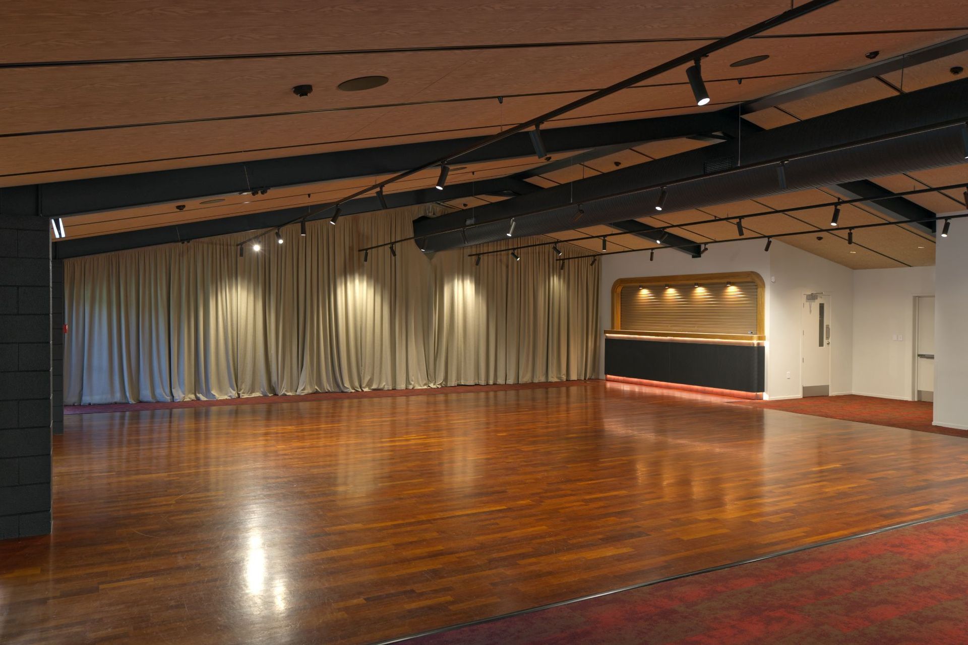 StudioNetball-North-HarbourFunction-Room-1-Wide.jpg