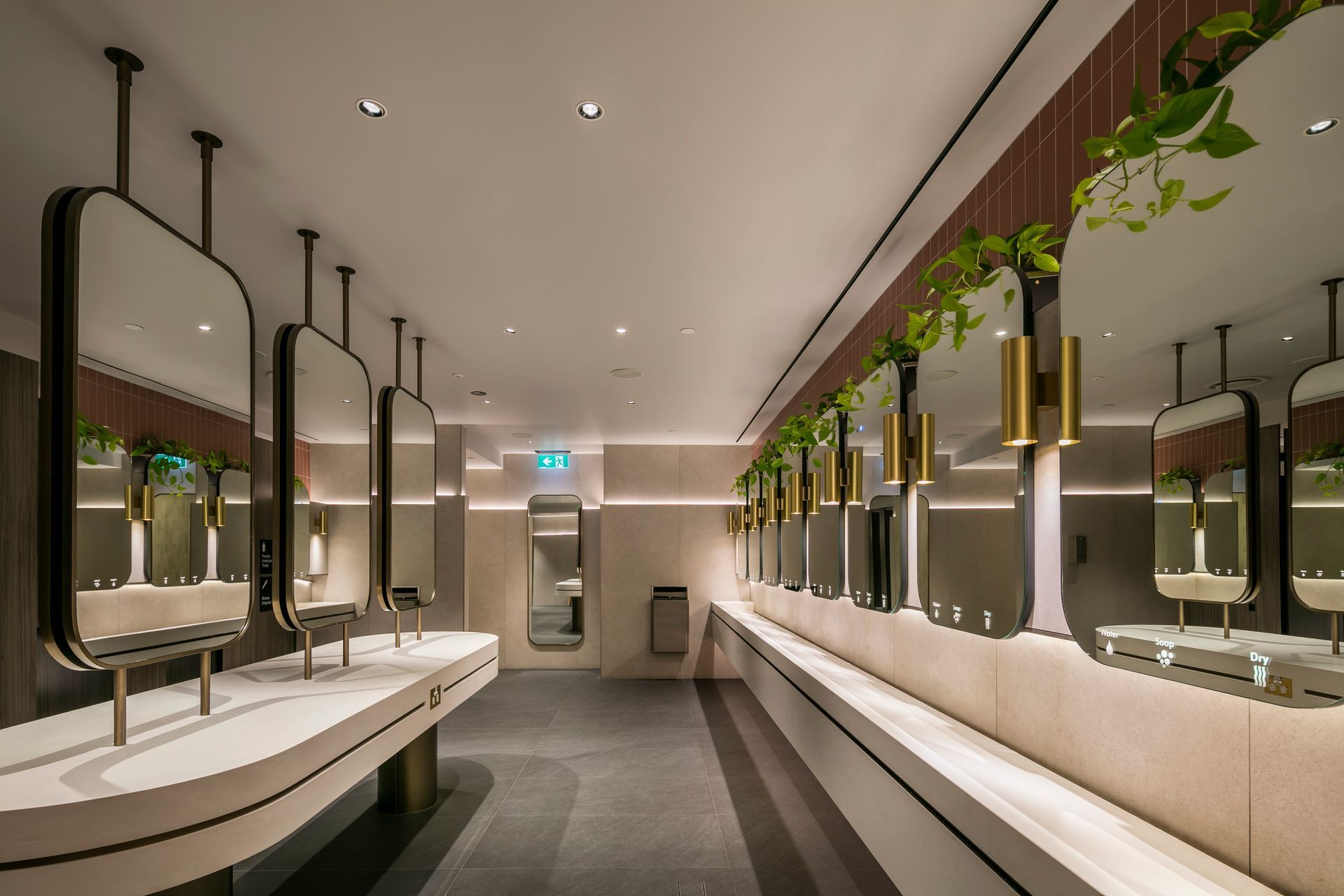 Melbourne Airport Amenities