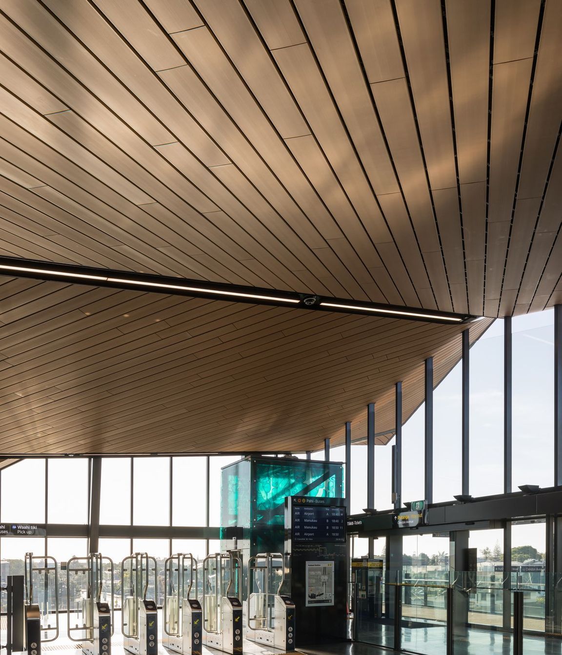 Puhinui Station