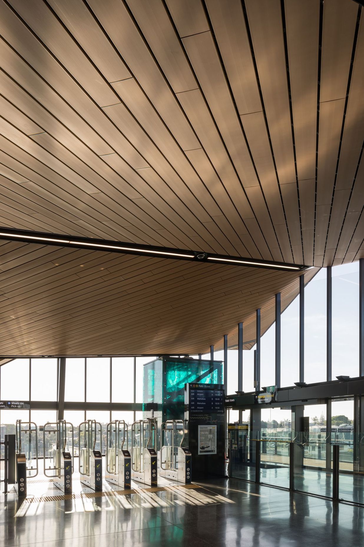 Puhinui Station