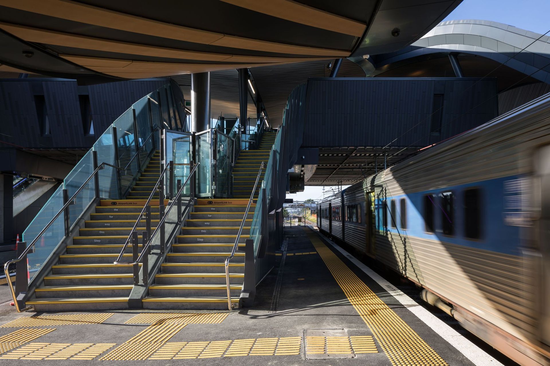 Puhinui Station