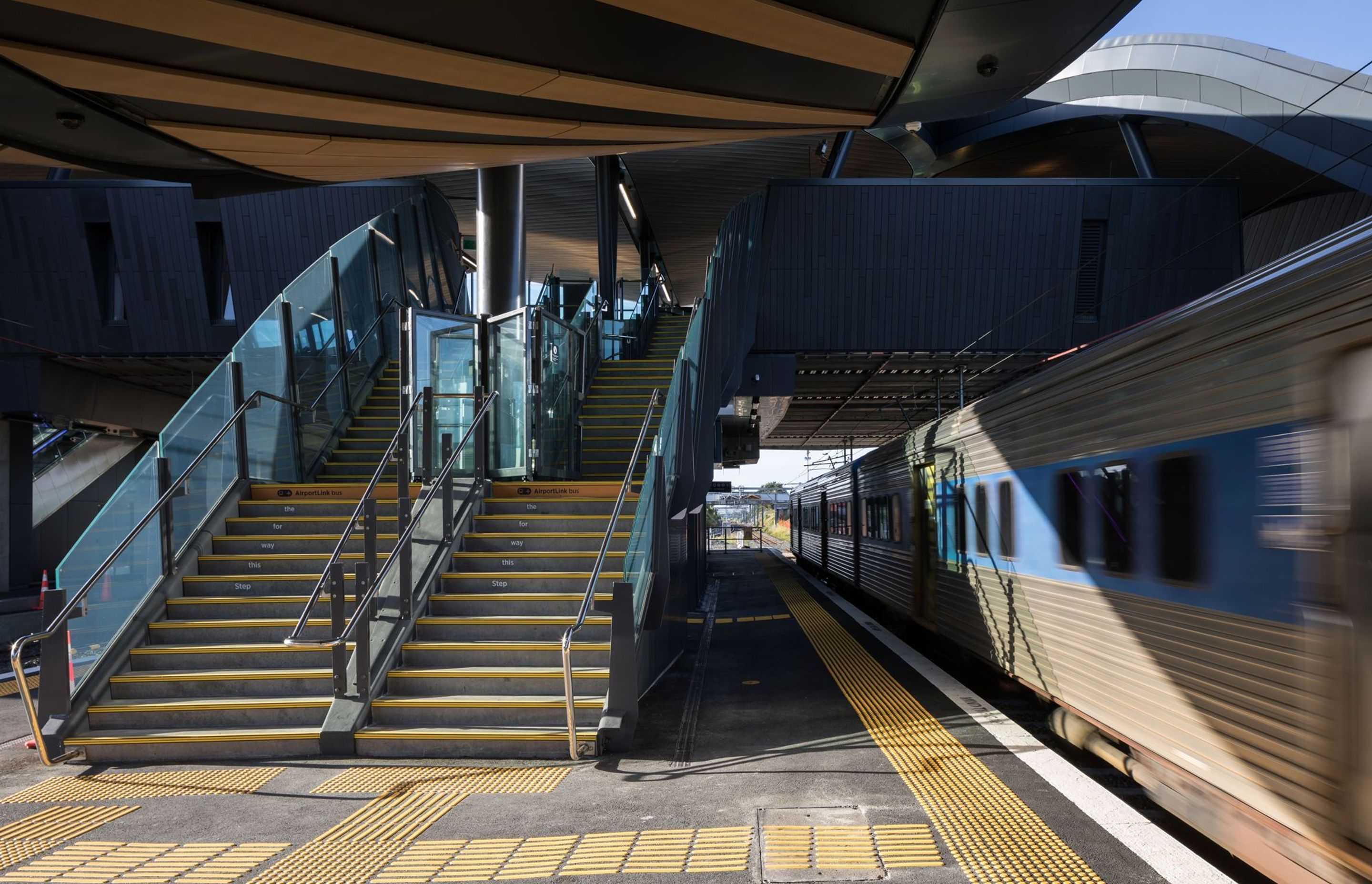 Puhinui Station