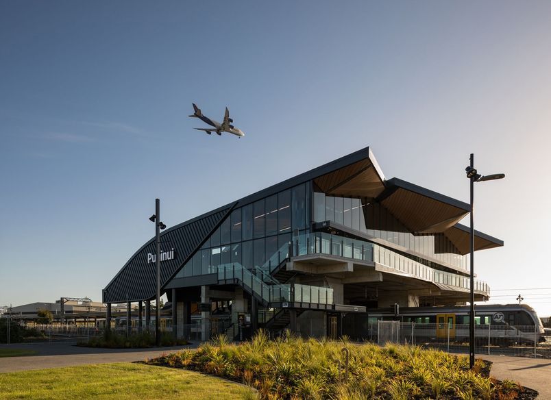 Puhinui Station