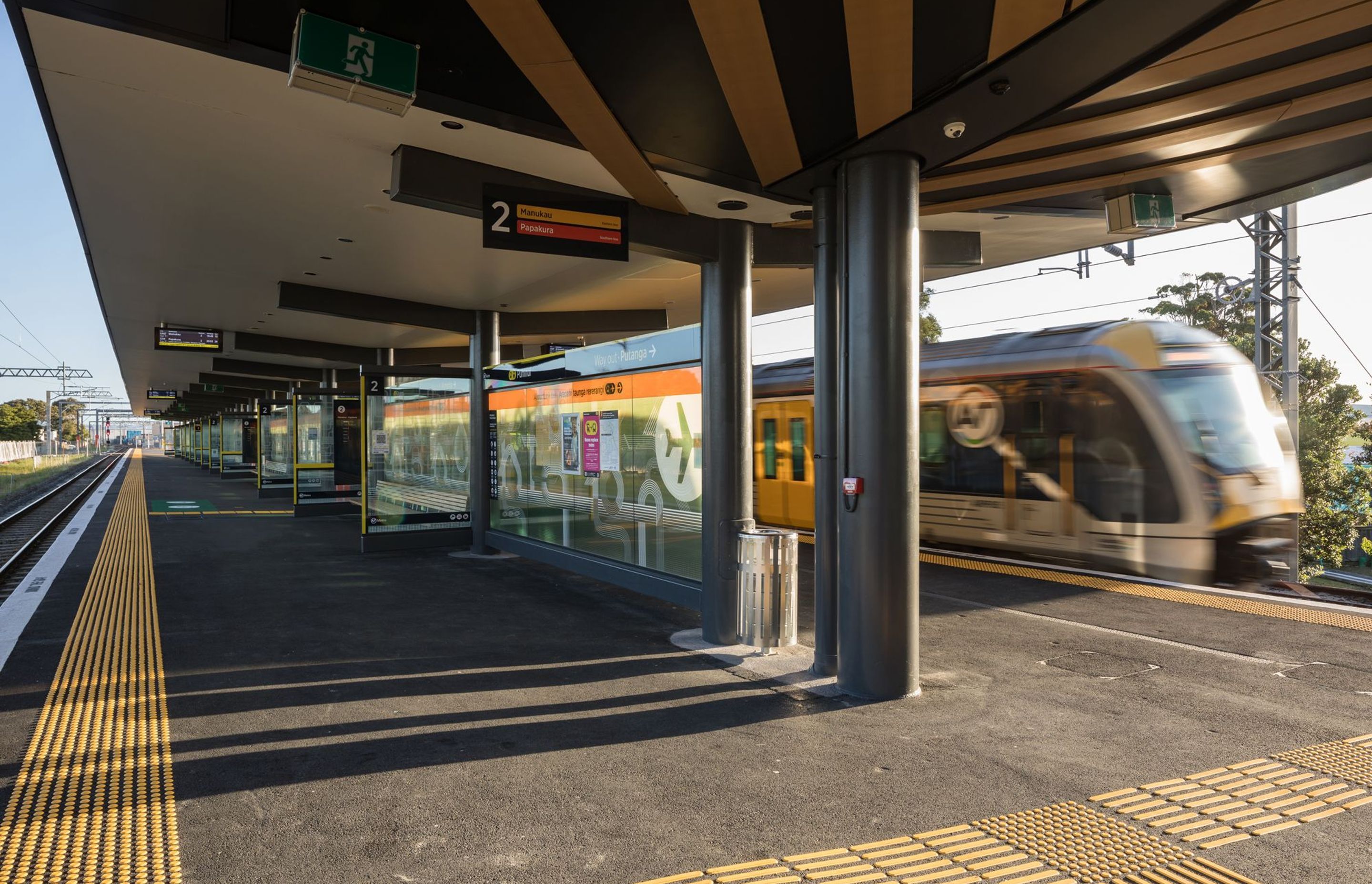 Puhinui Station