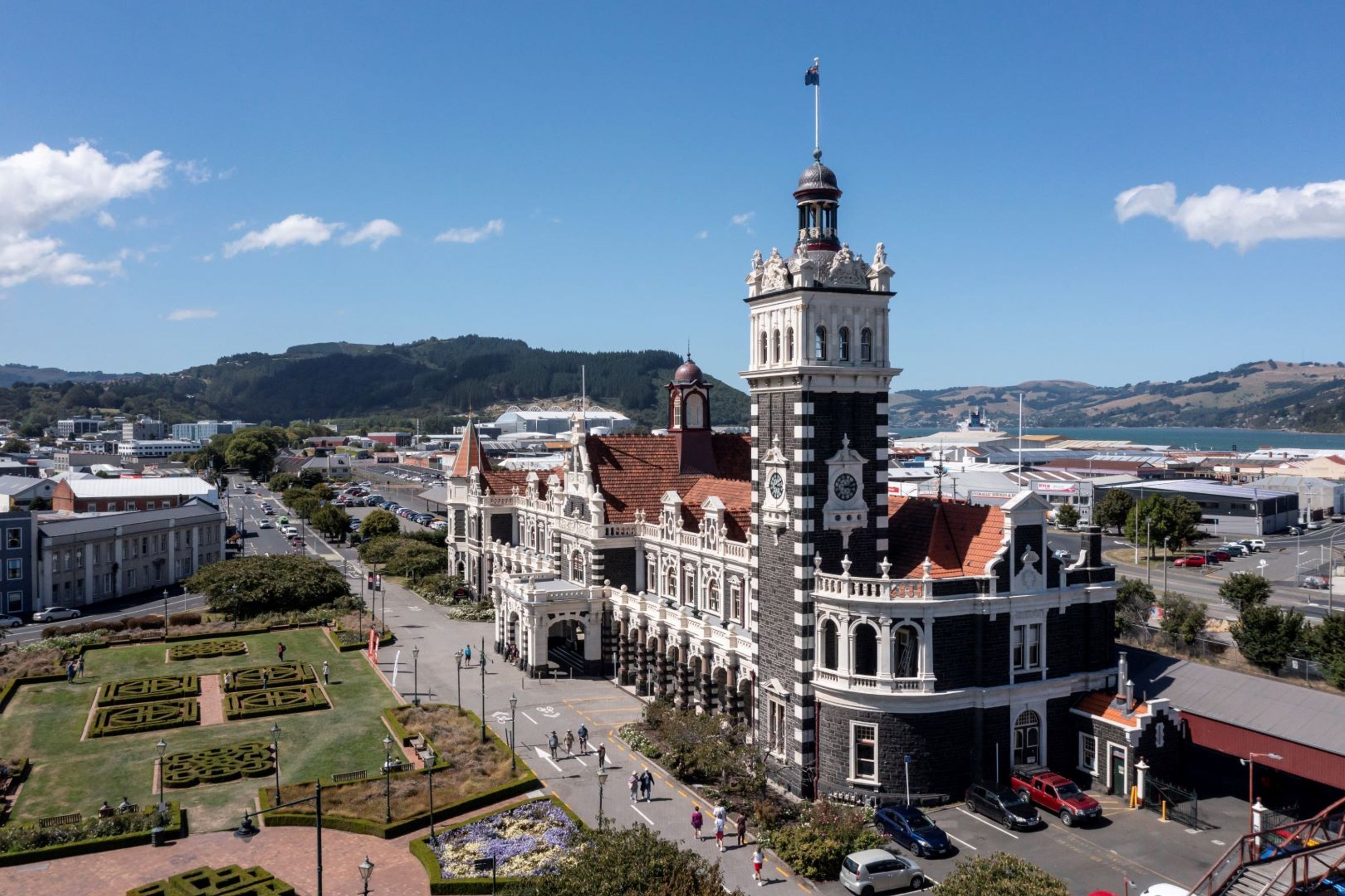 Dunedin-Railway-Station-Restorationexterior-aerial-view-from-south-westGraham-Warman-2.jpg