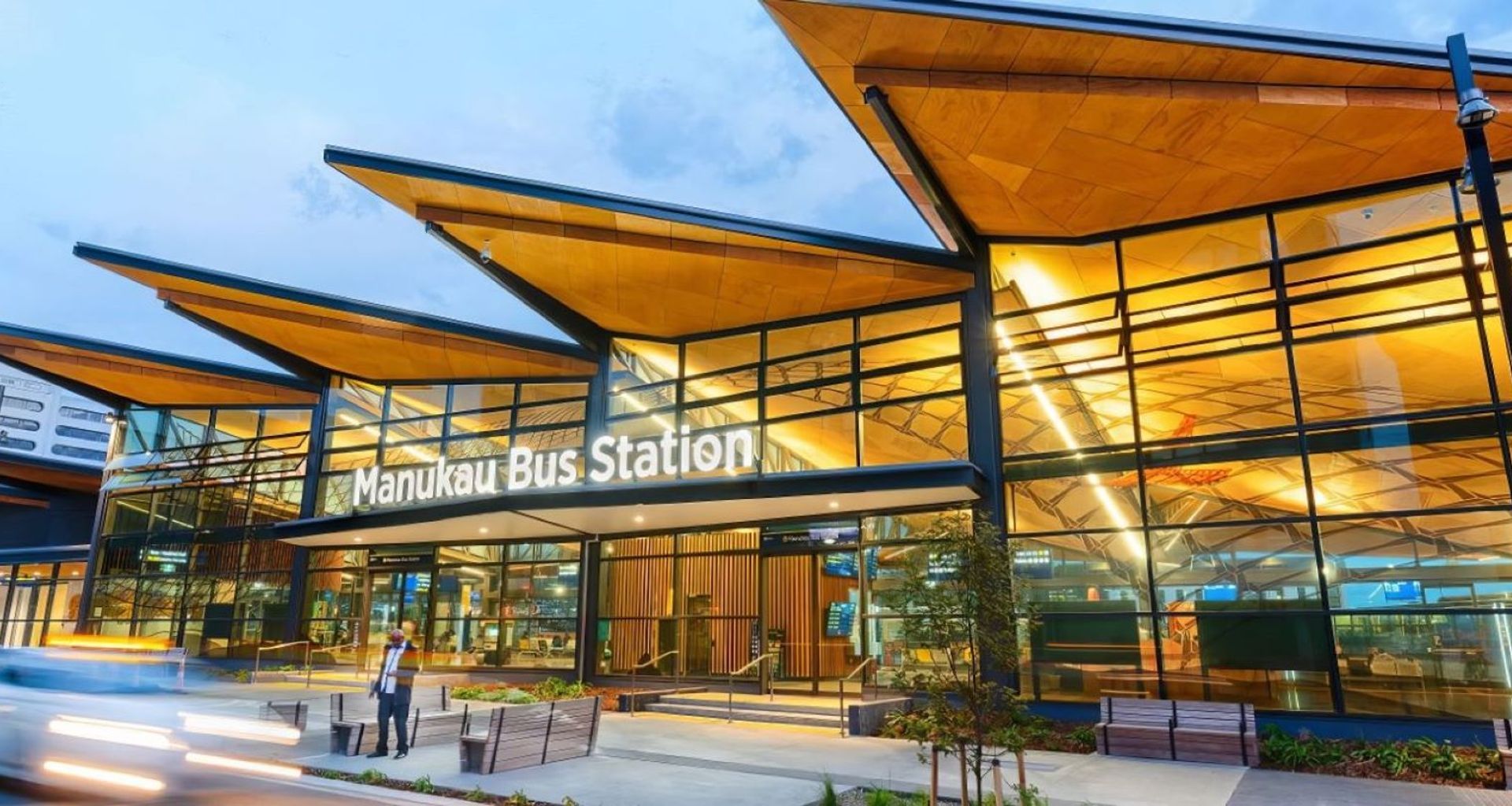 Manukau Bus & Train Interchange banner
