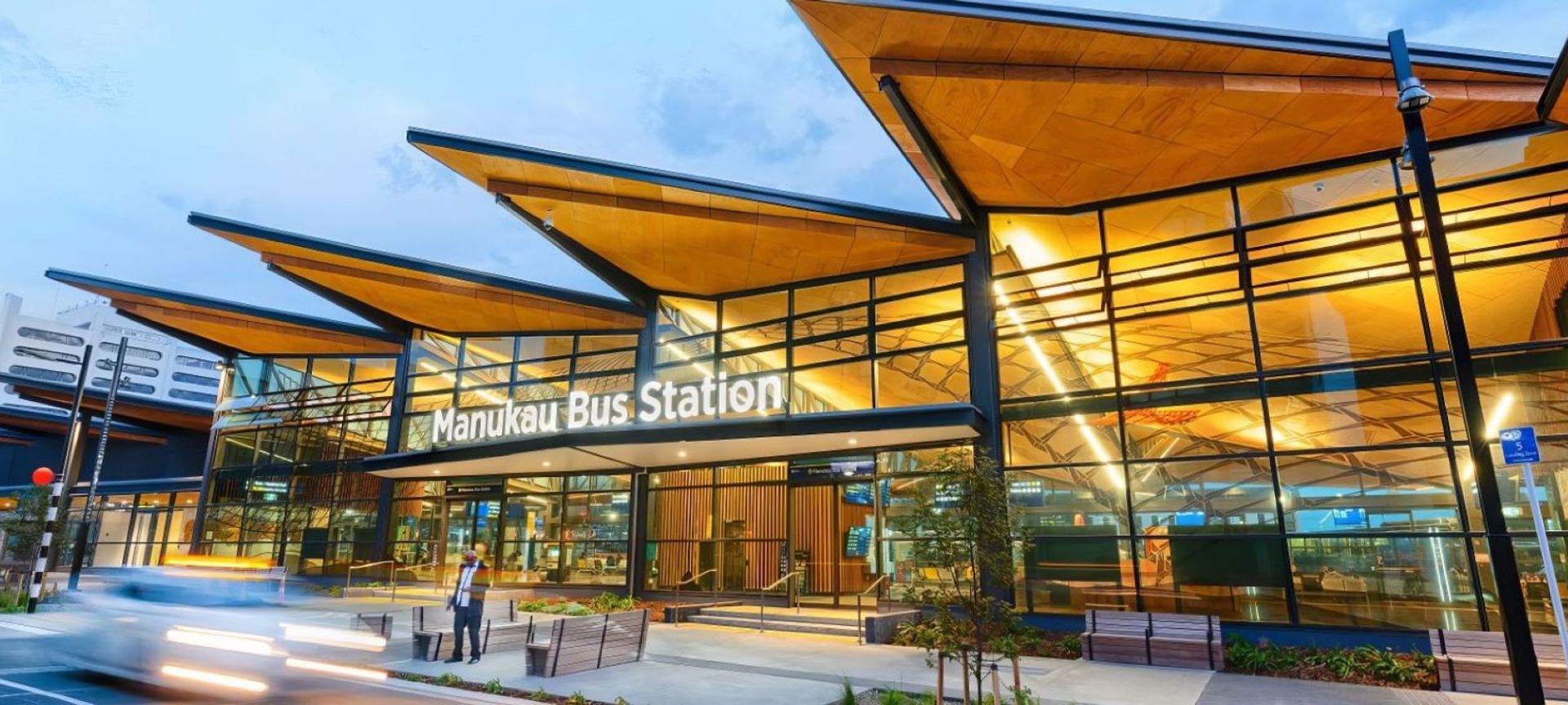 Manukau Bus & Train Interchange banner