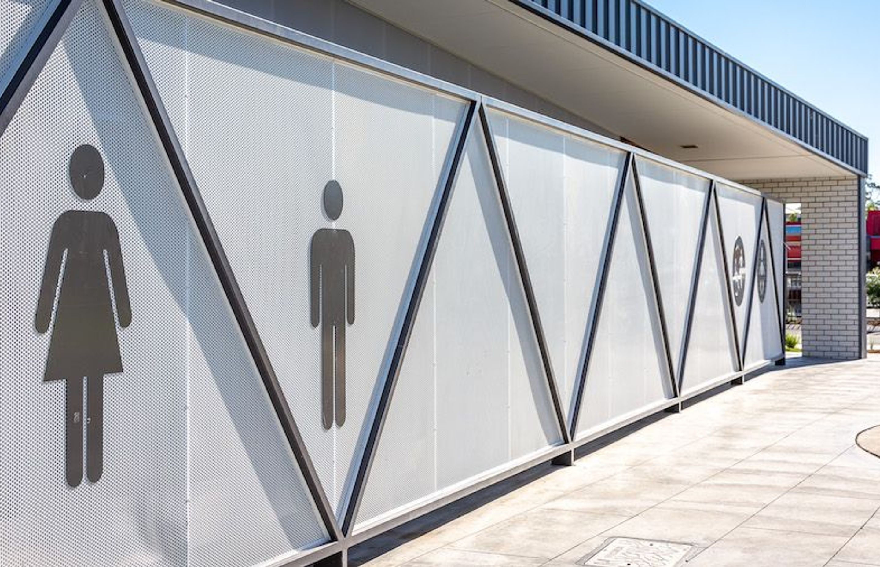 Maude St. Amenities Building