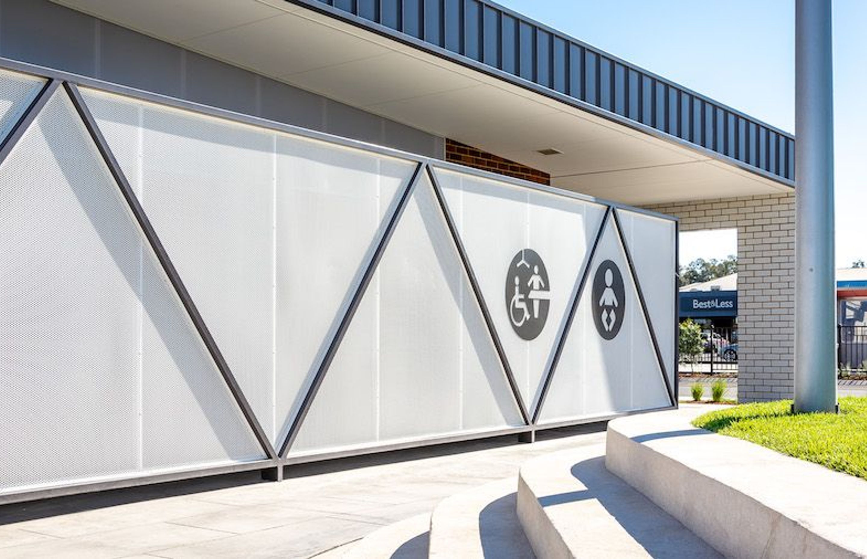 Maude St. Amenities Building