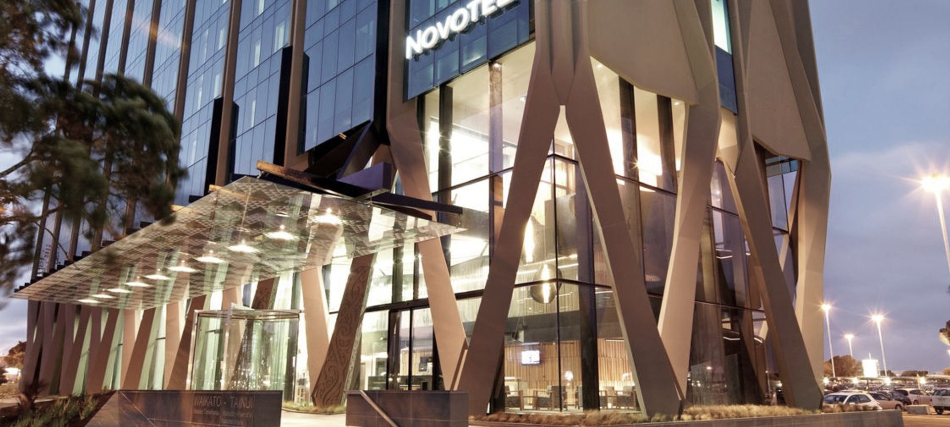Novotel Auckland Airport banner