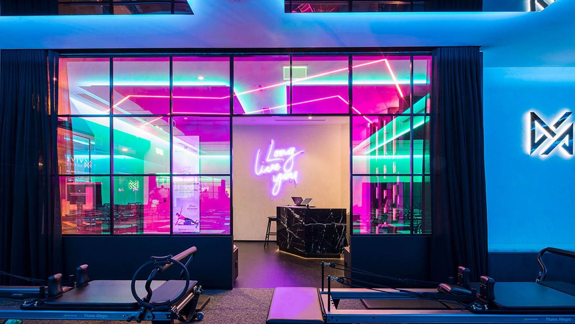 Vive Active banner