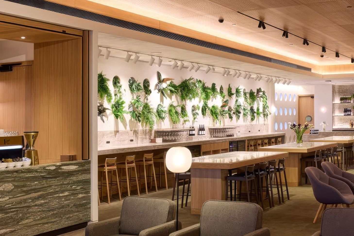 0006QANTAS-LOUNGE-v2-upscaled-by-Replicate.jpg