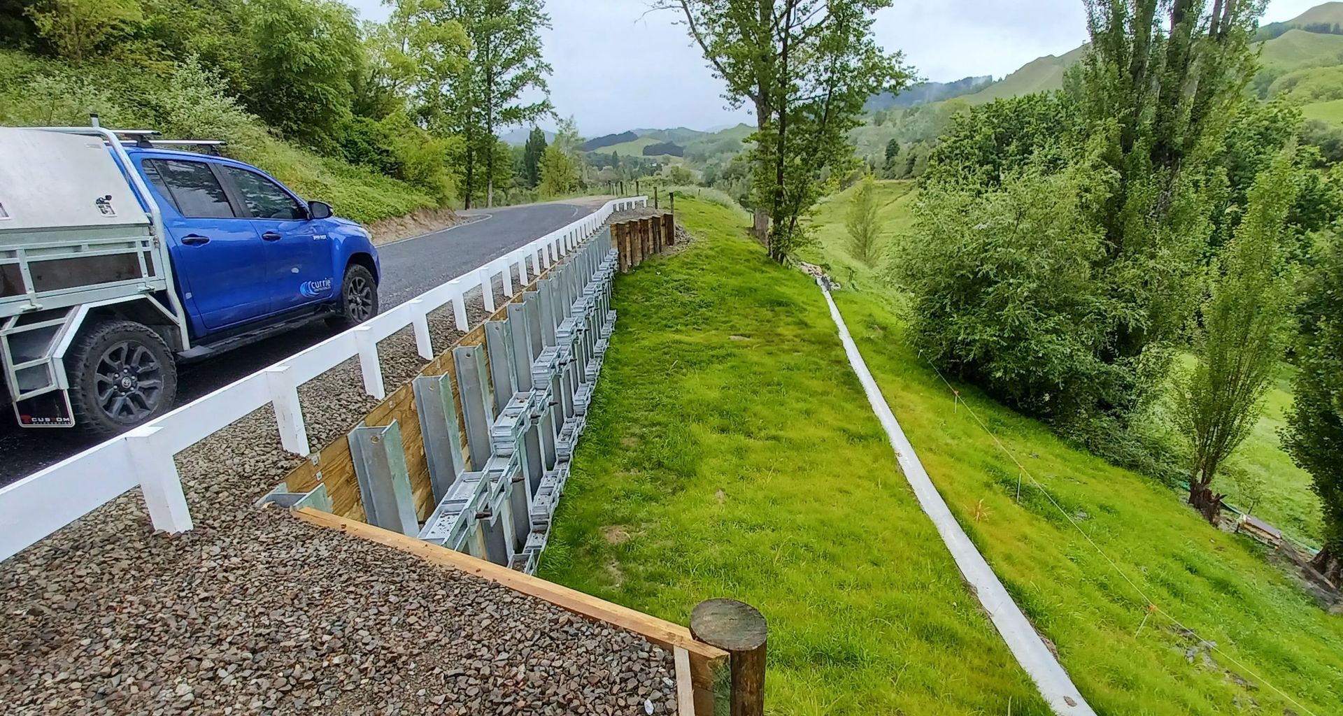 Bushy Knoll Anchored Steel Retaining Wall banner