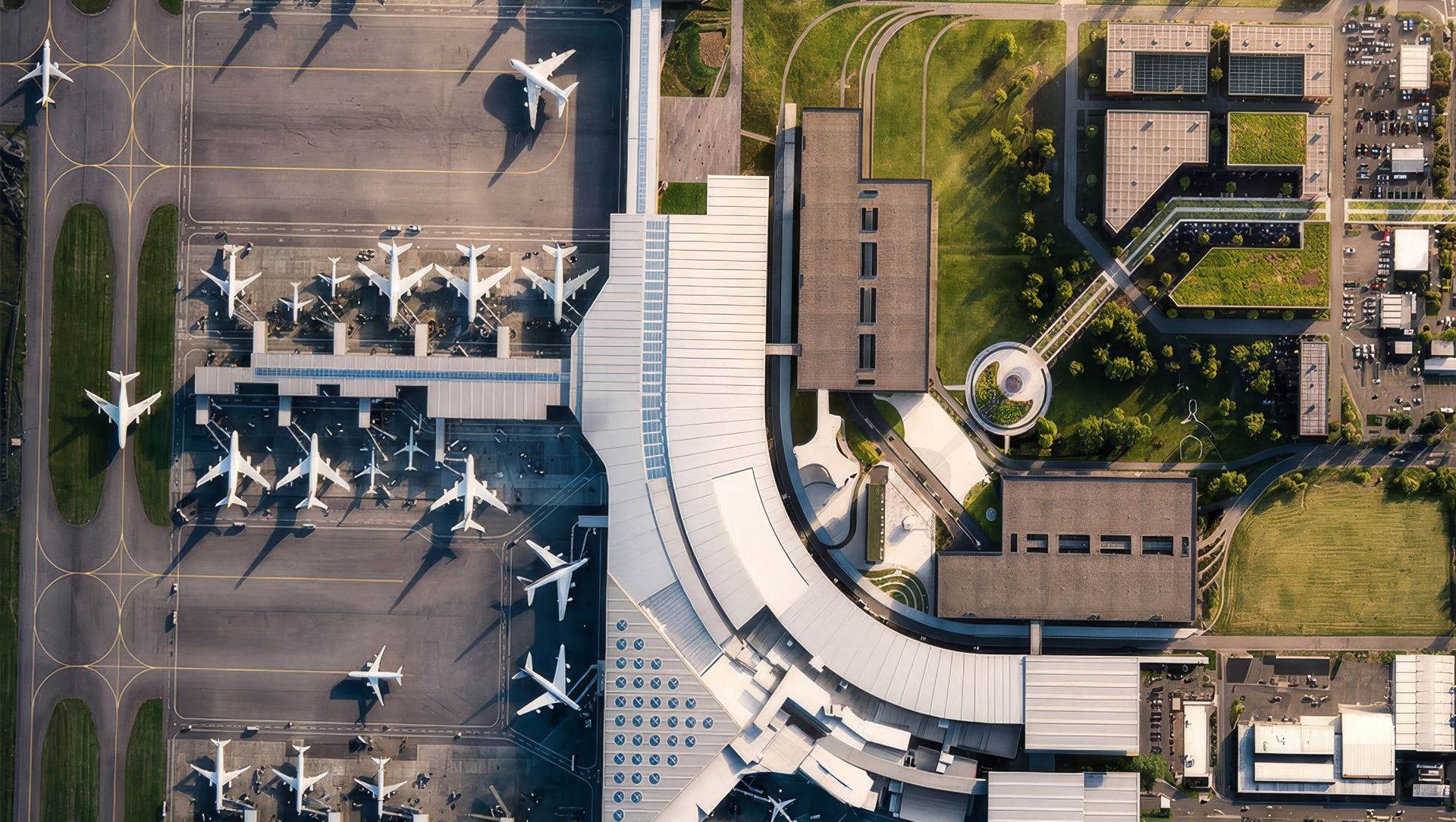 Auckland International Airport | Members Lounge banner