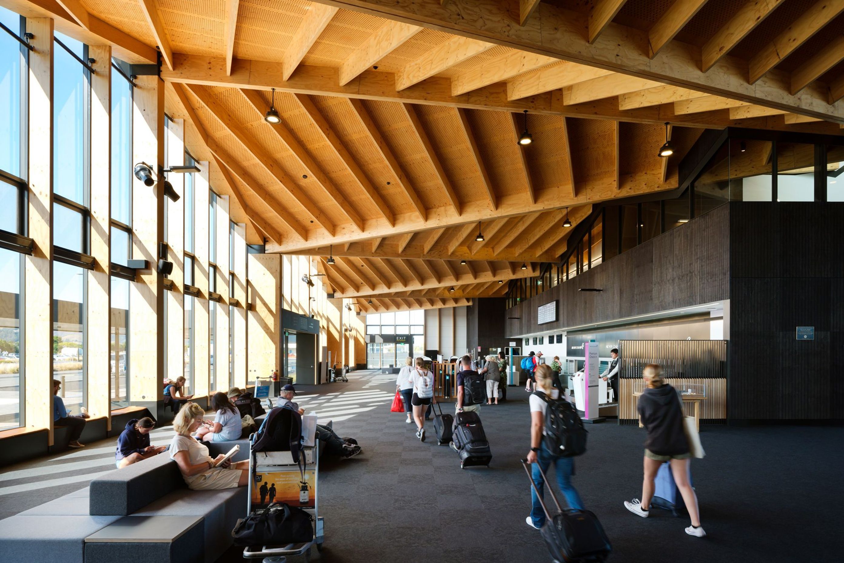 Passenger flow modelling was extensively used to work out peak-hour capacity demands to ensure that everyone transiting through the terminal has a positive passenger experience.