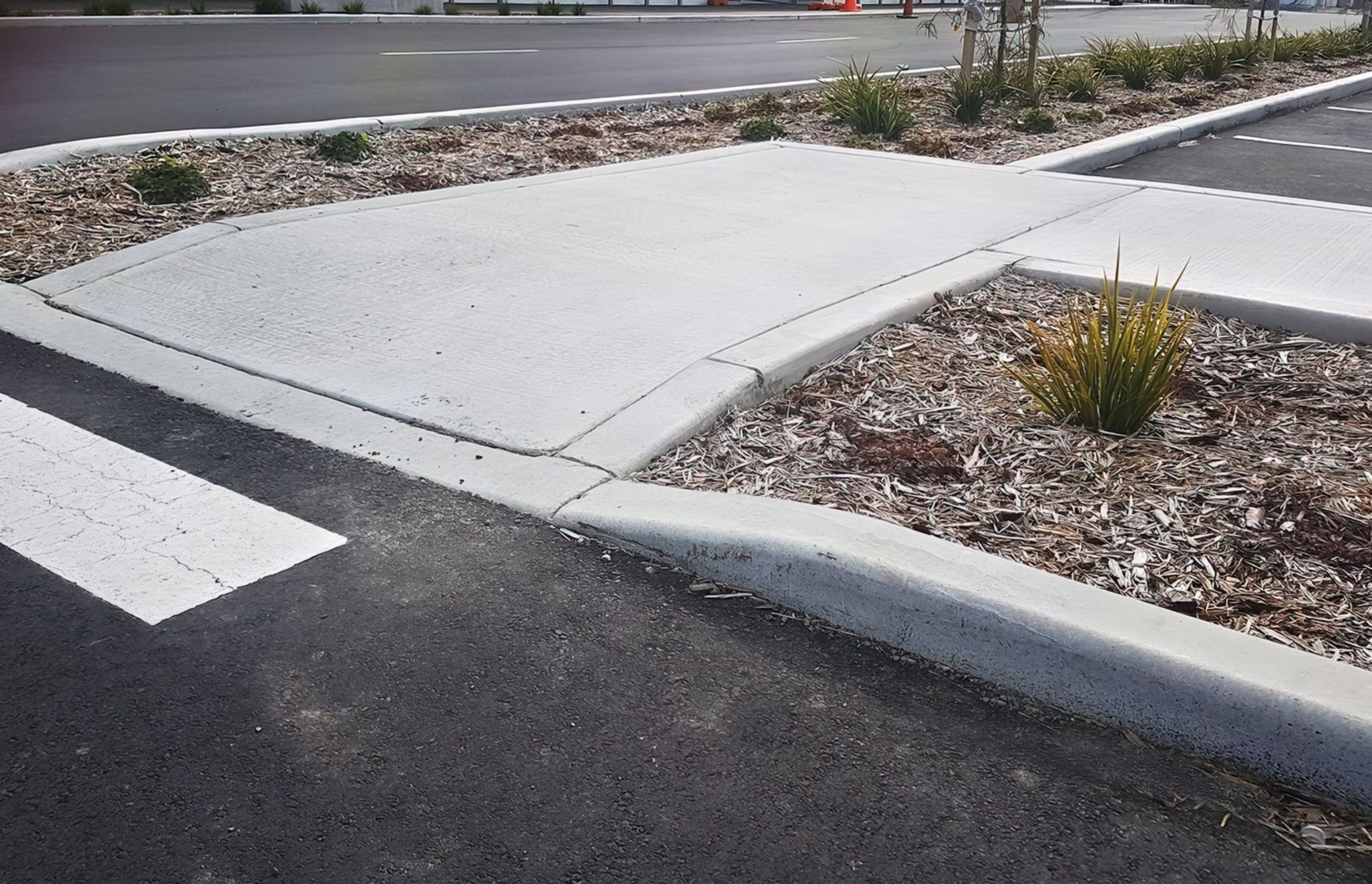 Commercial Kerbing