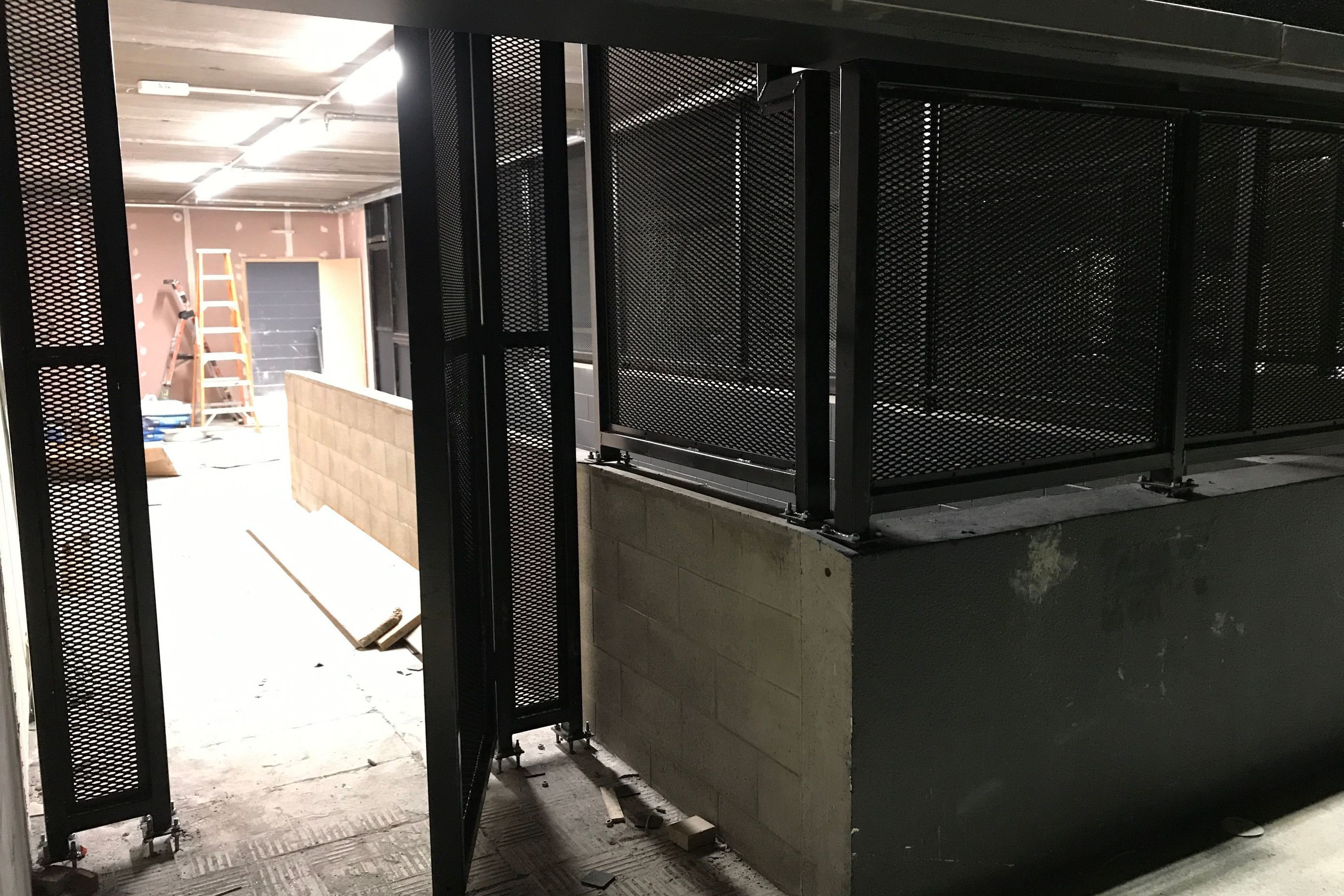 Mesh Wall