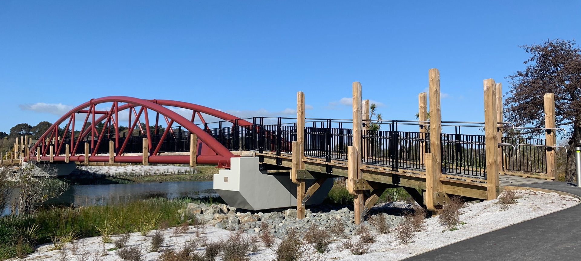 Avondale Bridge, Christchurch banner