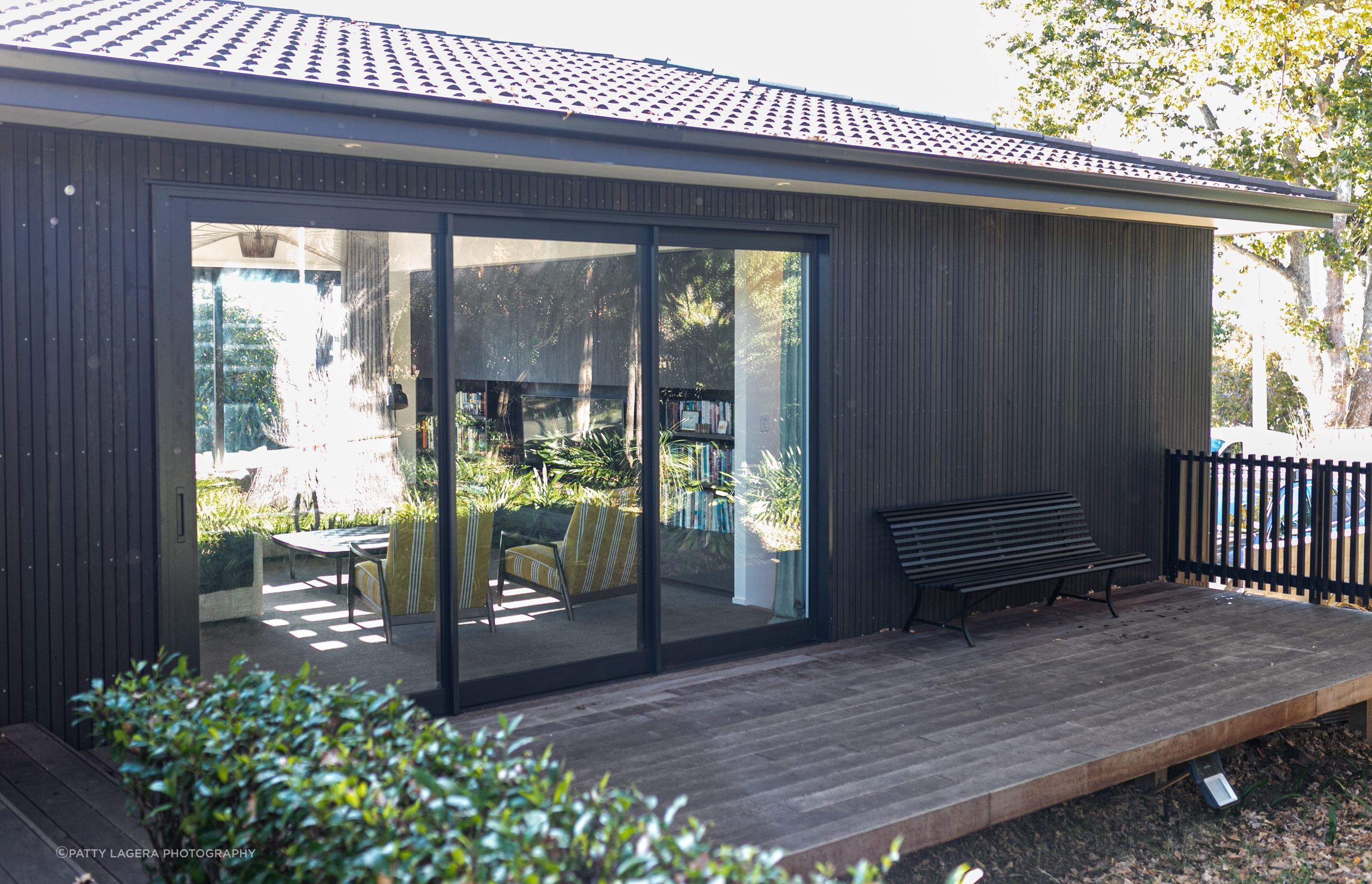 Indoor-outdoor flow has been added thanks to large sliding doors.