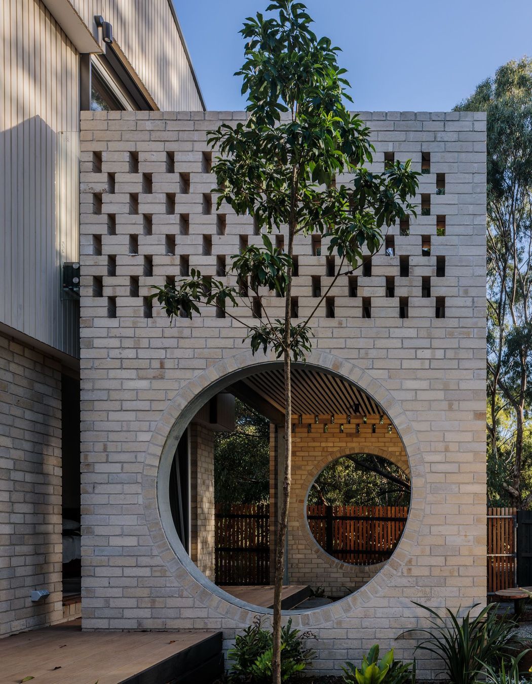 Native garden, private deck and verandah