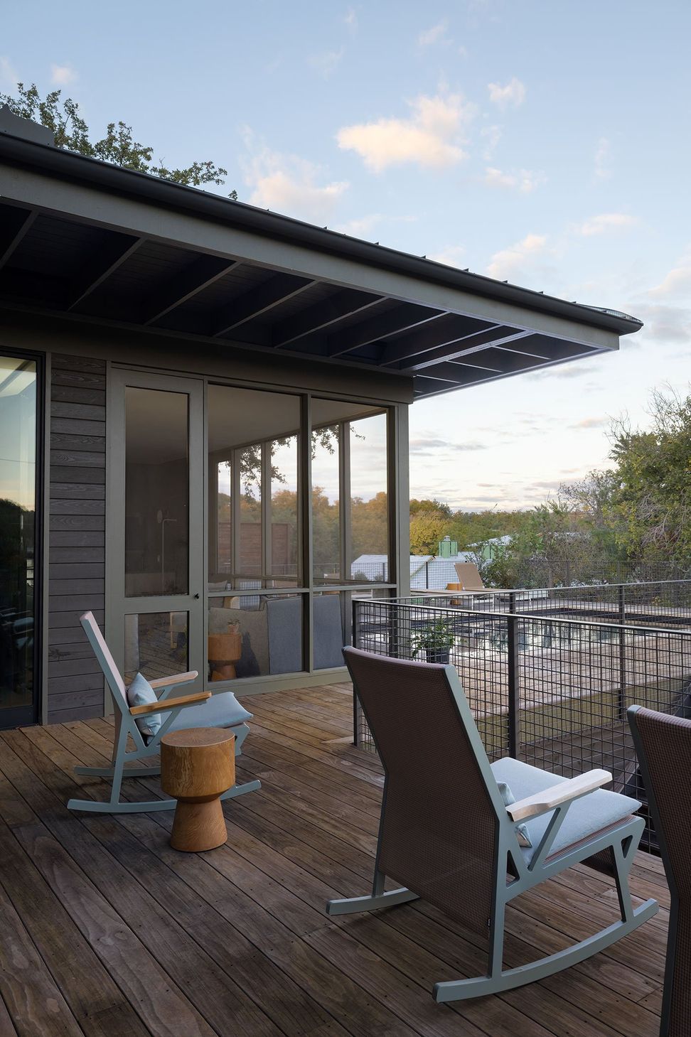 10RollingWoodCuppettKilpatrickArchitectureandInteriorDesignarchitecture-outdoor-deck-relaxation-area-overlooking-nature-1.jpg