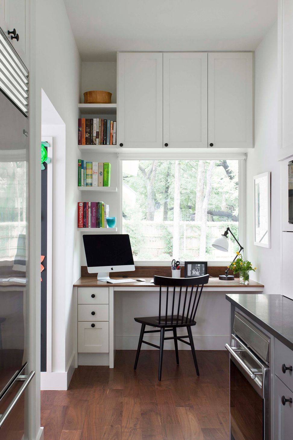 12BunnyRunCuppettKilpatrickArchitectureandInteriorDesignaustin-tx-home-office-nook-desk-window-cabinets.jpg