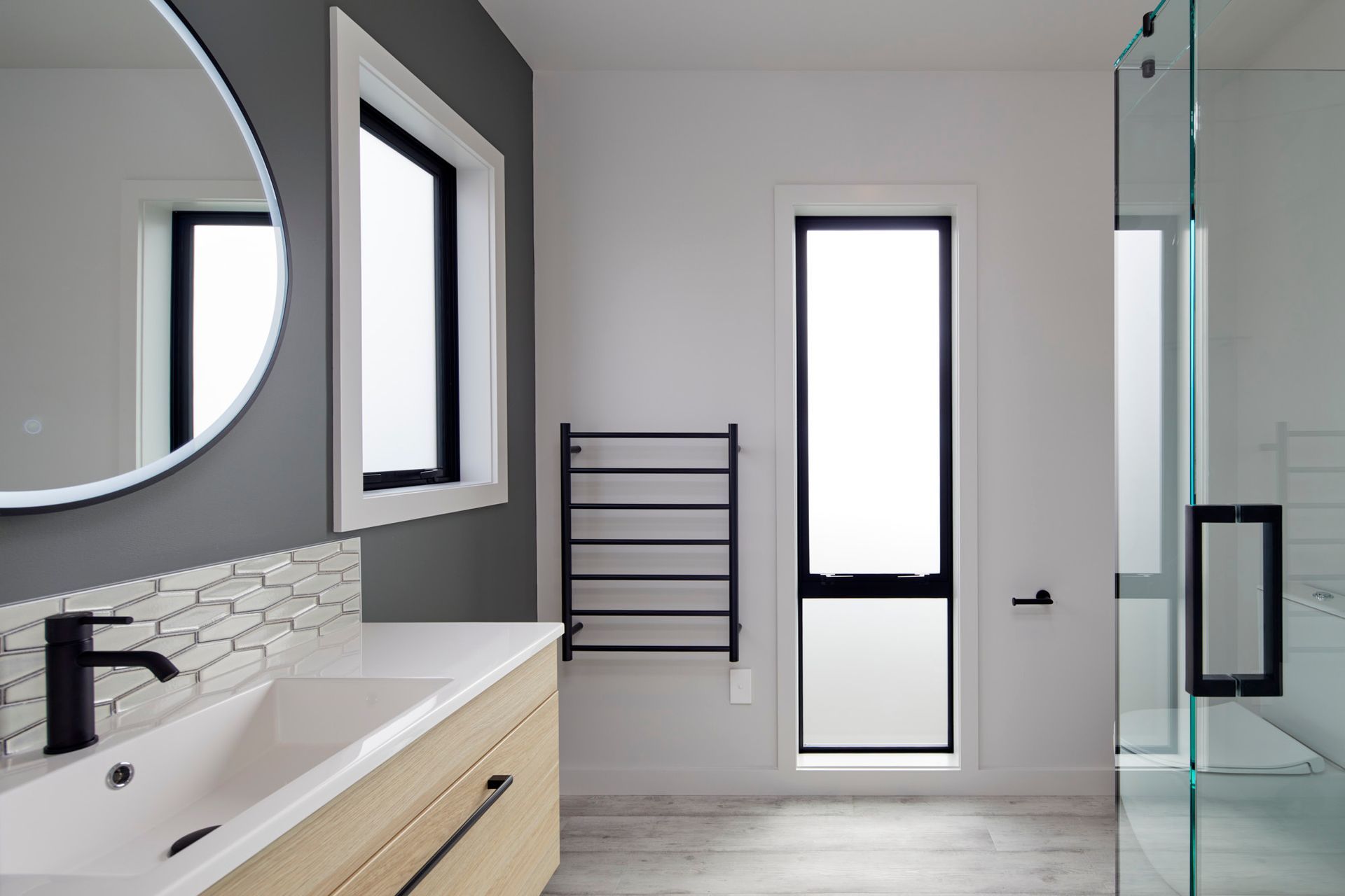 Southhead Elevate Tilt 145