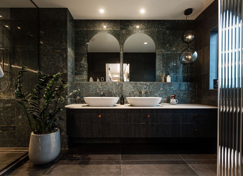 Coombes Master Ensuite