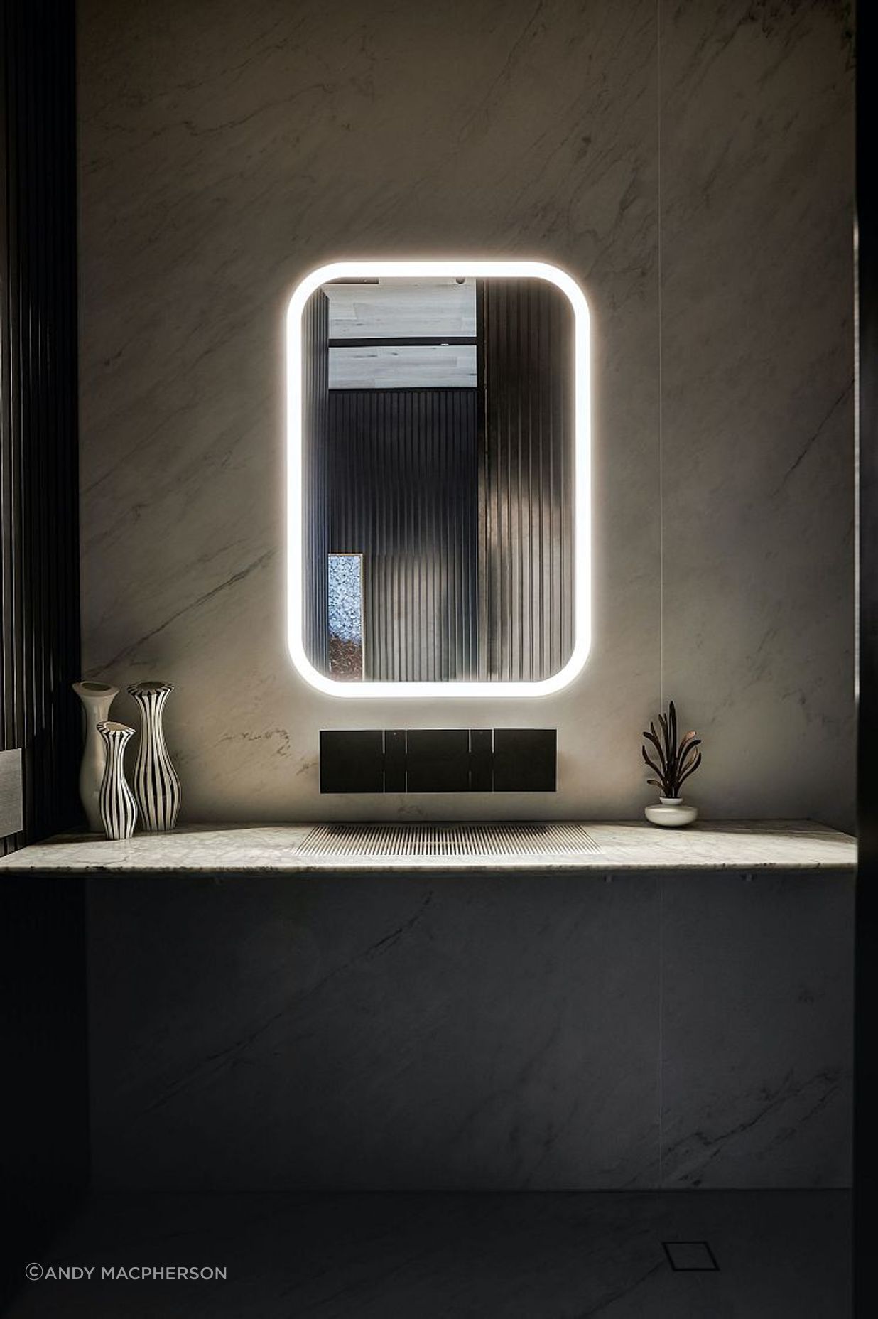 Graphic-House8.jpg
