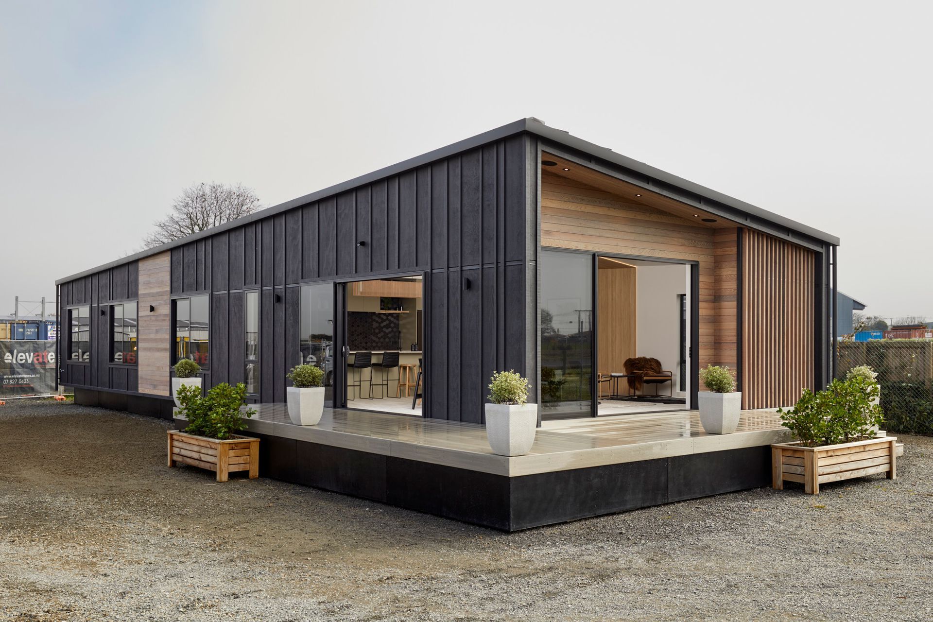 Southhead Elevate Tilt 145