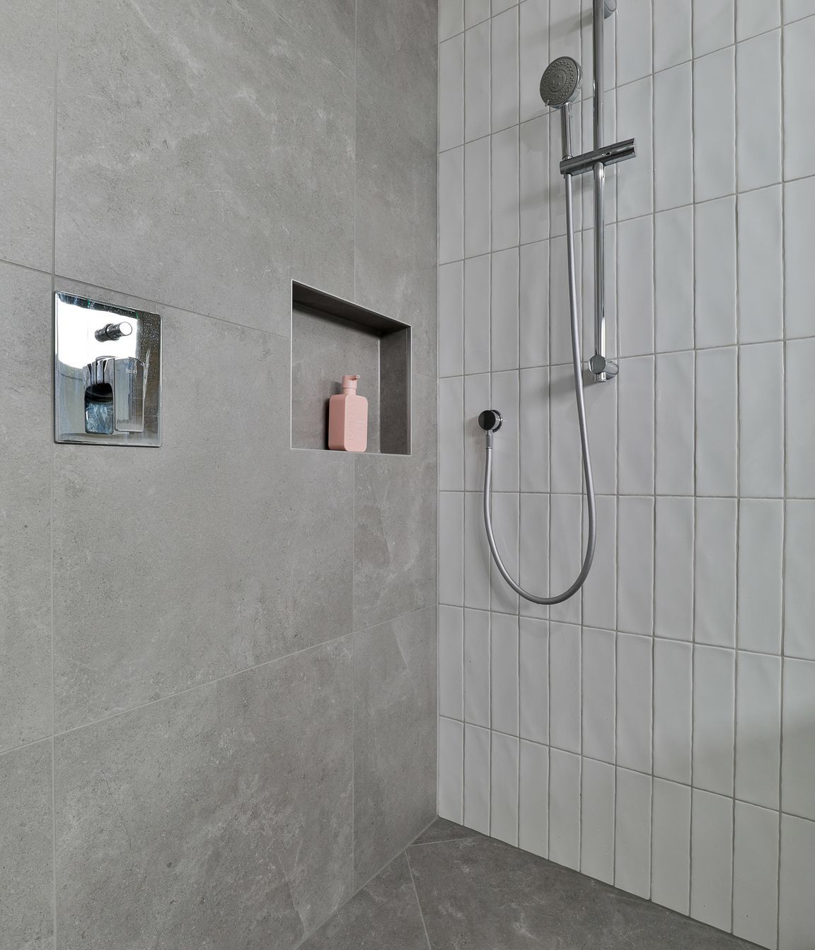 Lusso Pearl 600x600mm and Touch Bianco 75x300mm