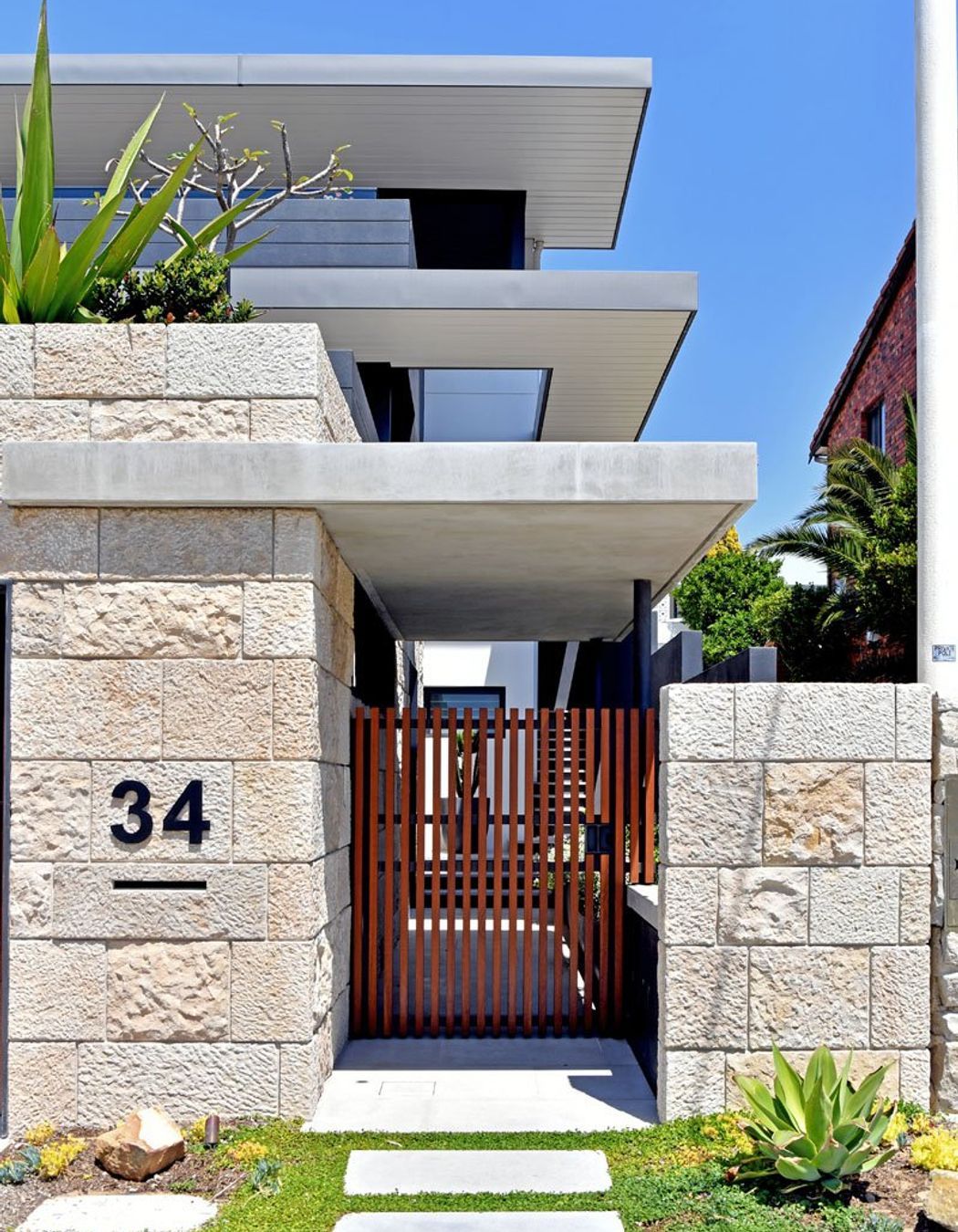 bronte07.jpg