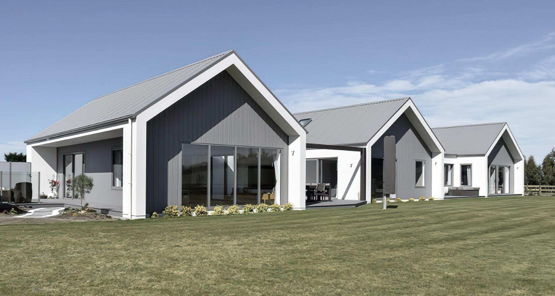 Three Peaks House banner
