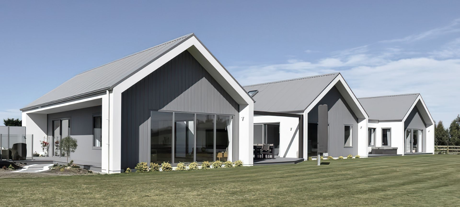 Three Peaks House banner