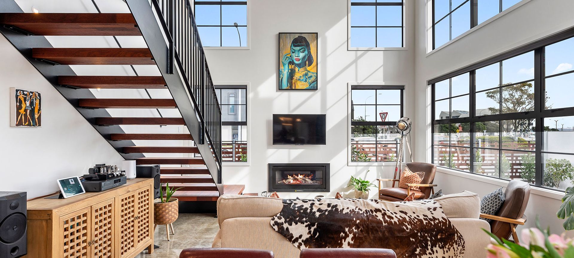Urban Loft banner