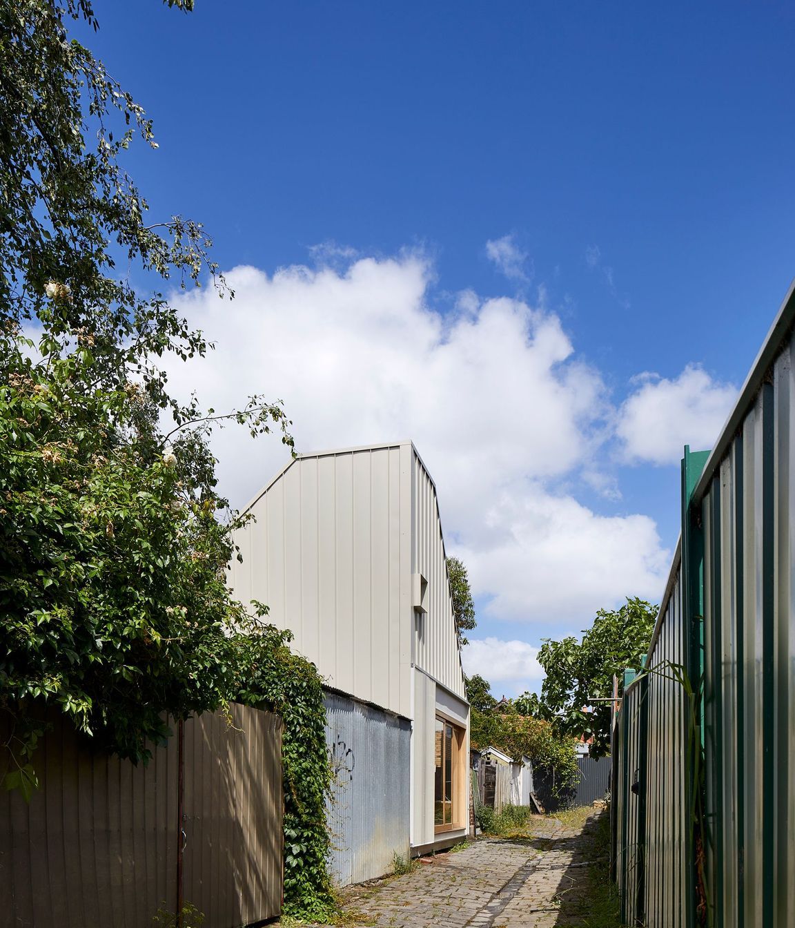 0080-01-laneway.jpg
