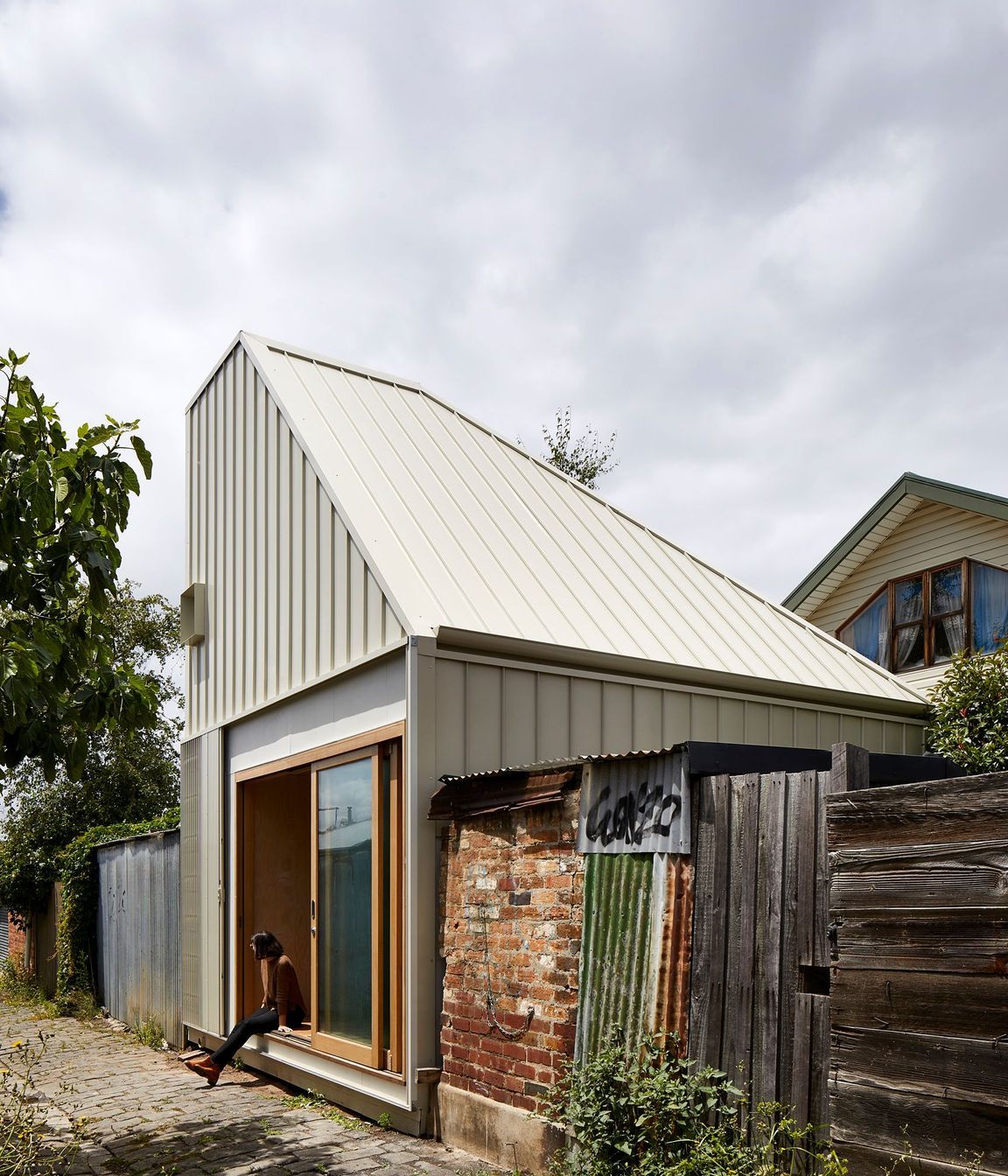 0080-02-laneway.jpg