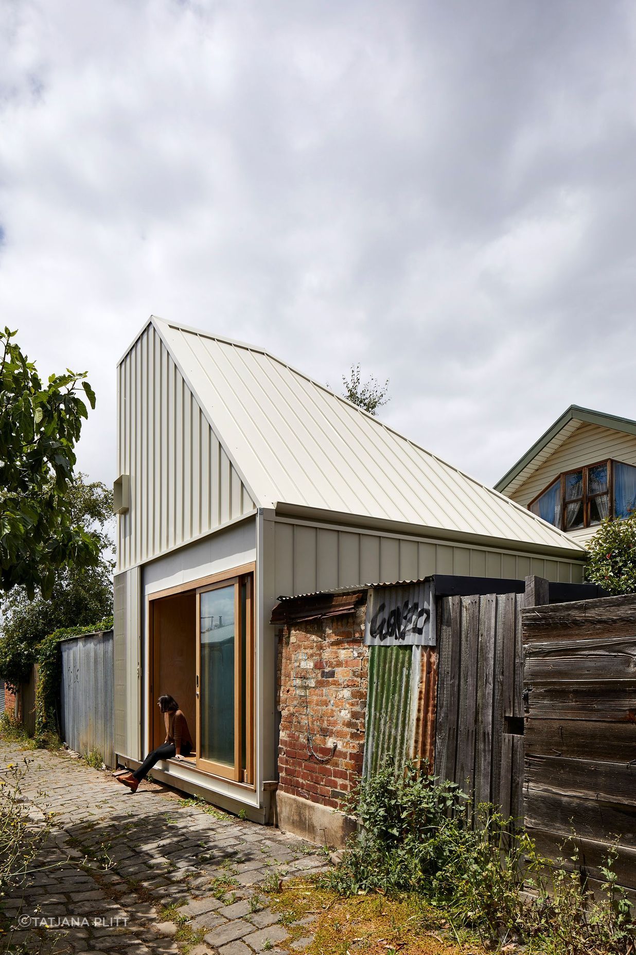 0080-02-laneway.jpg