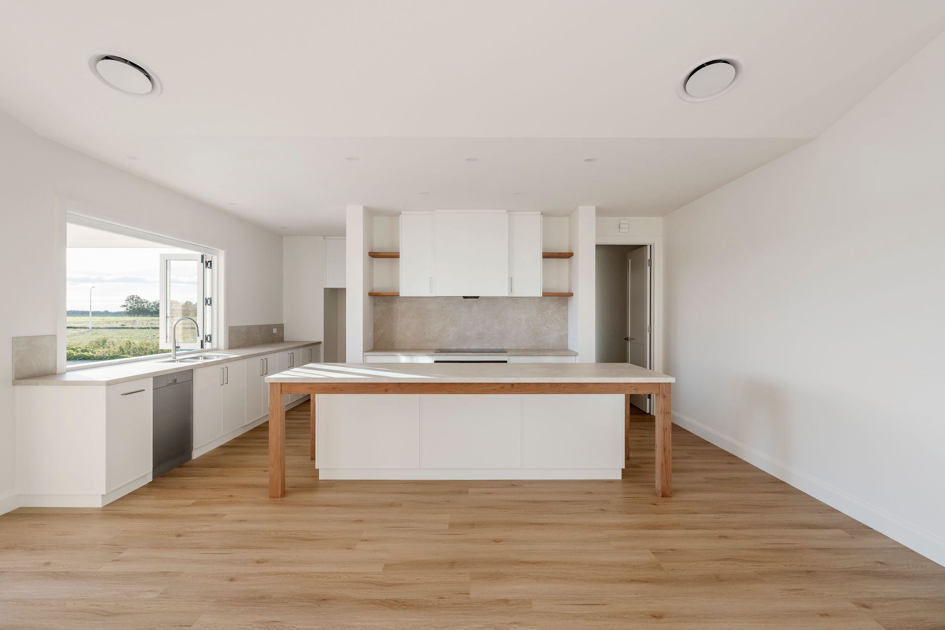104InnishillCir200.jpg