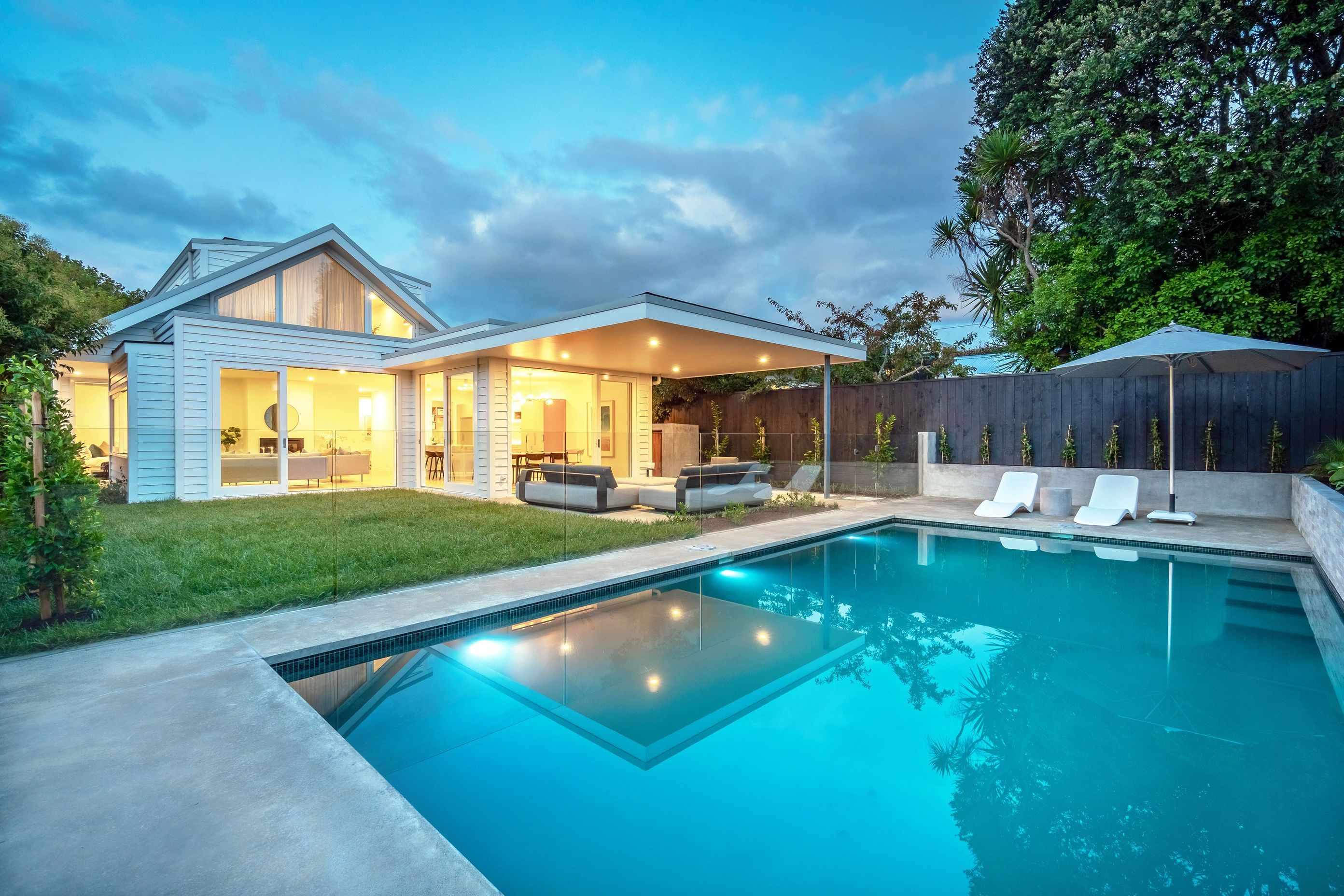  Modern Bungalow
