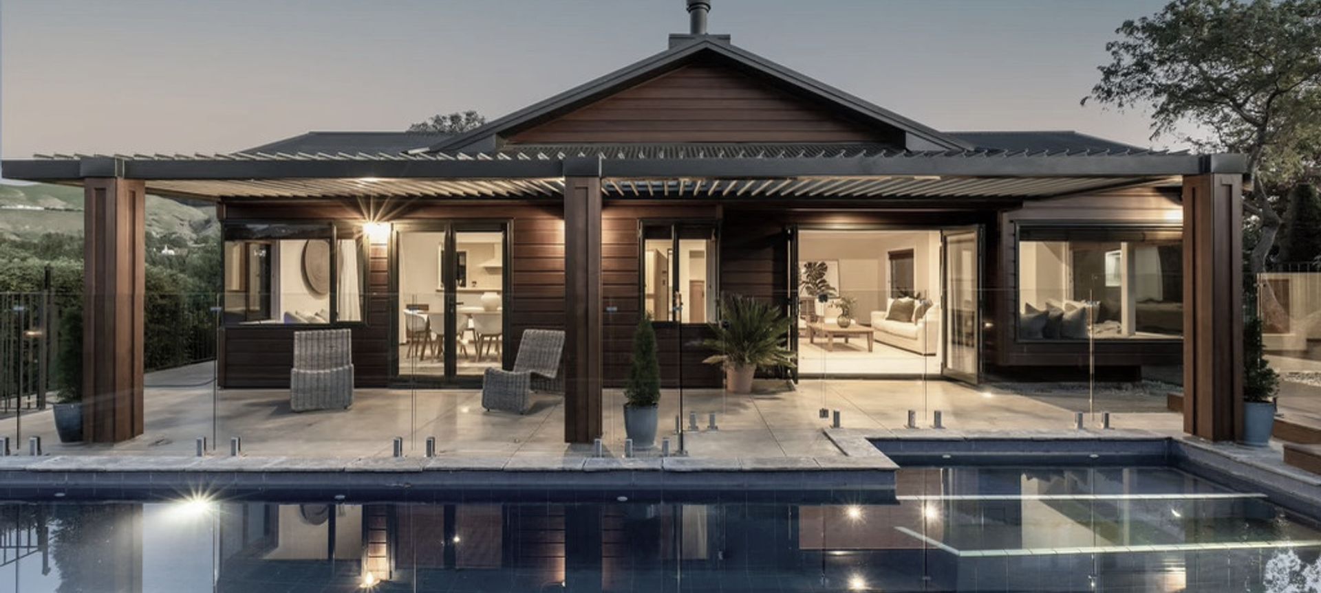Poolside Bungalow banner