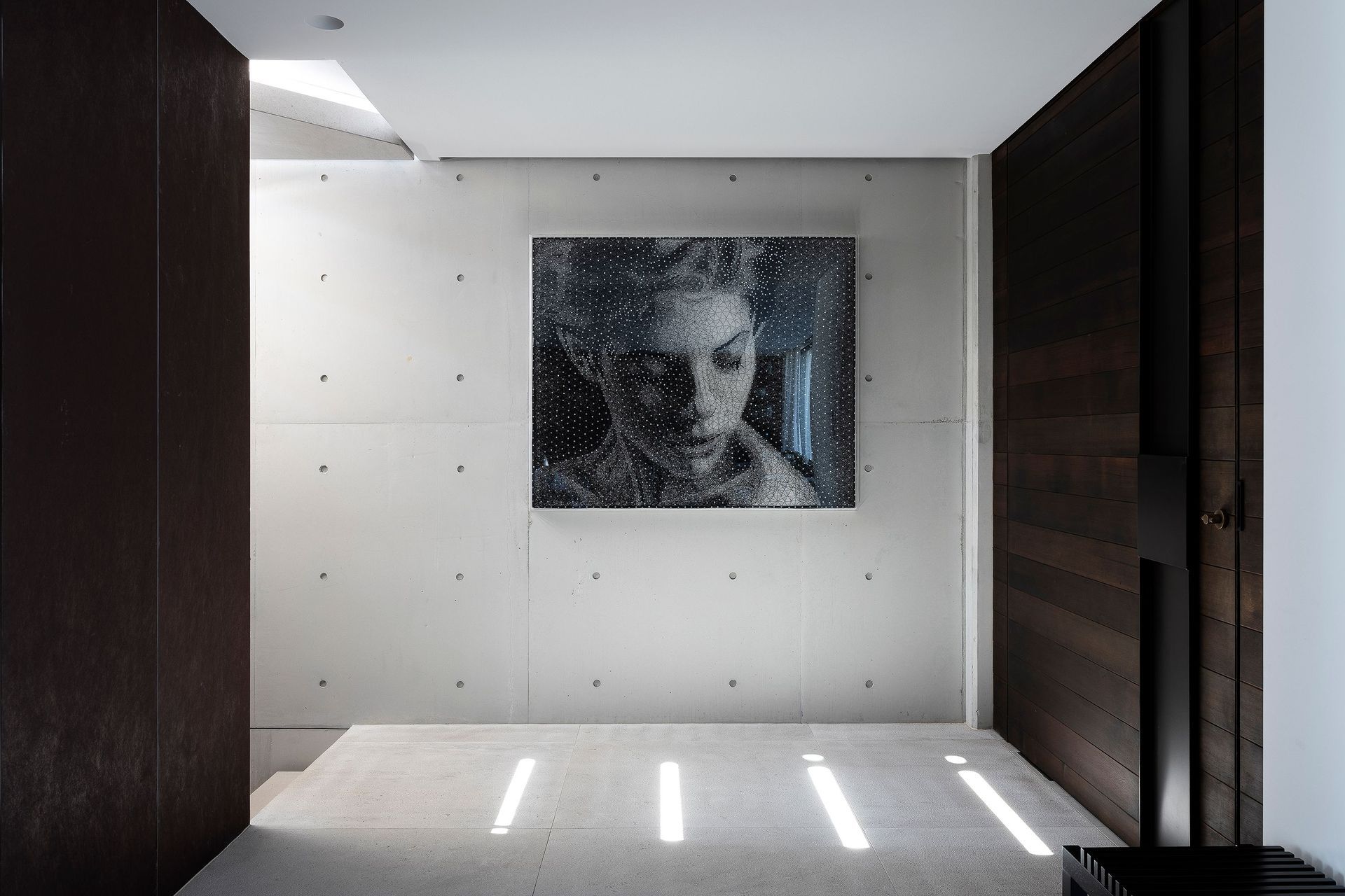 MHNDU Chain Mail House