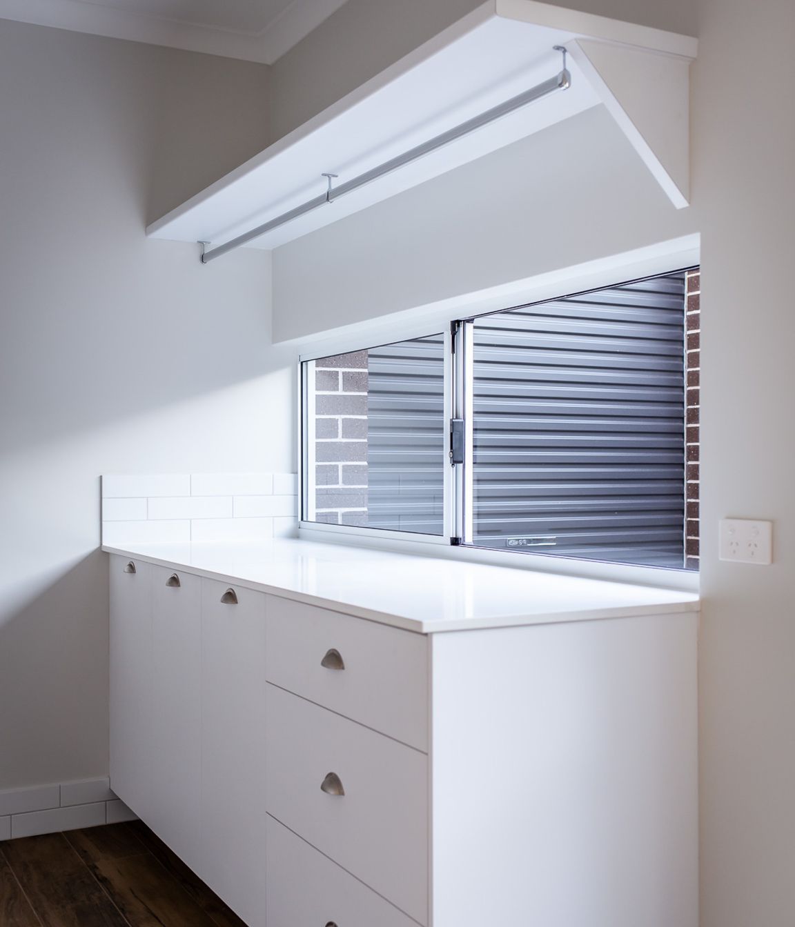 Howes Crescent, Dianella