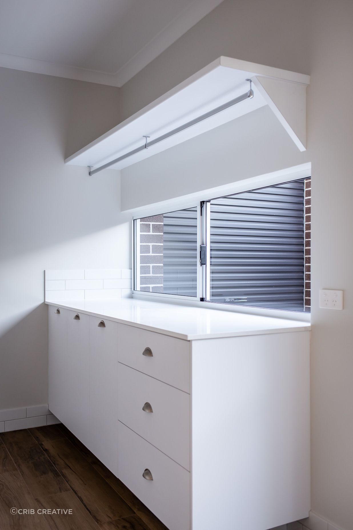 Howes Crescent, Dianella