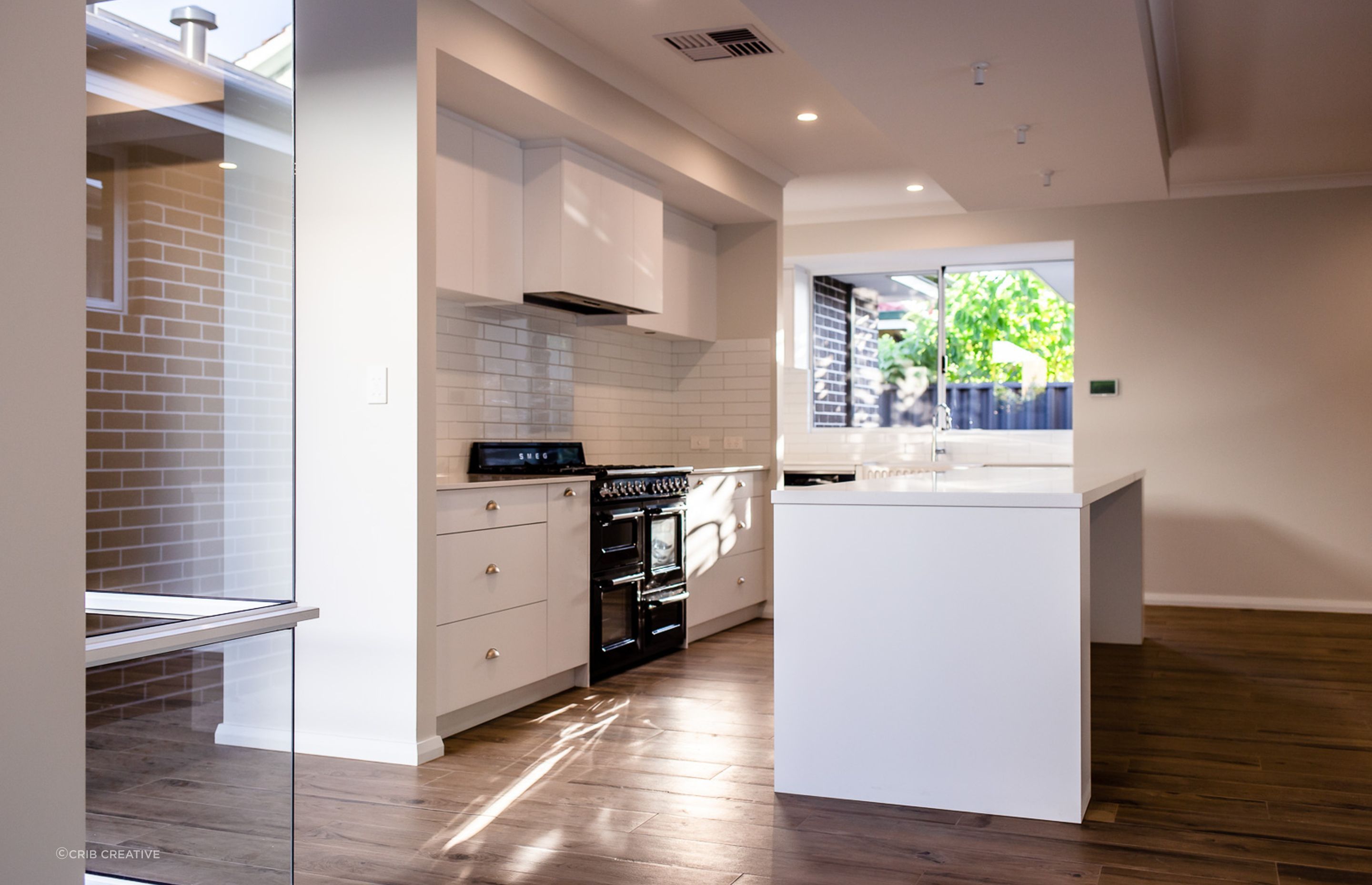 Howes Crescent, Dianella
