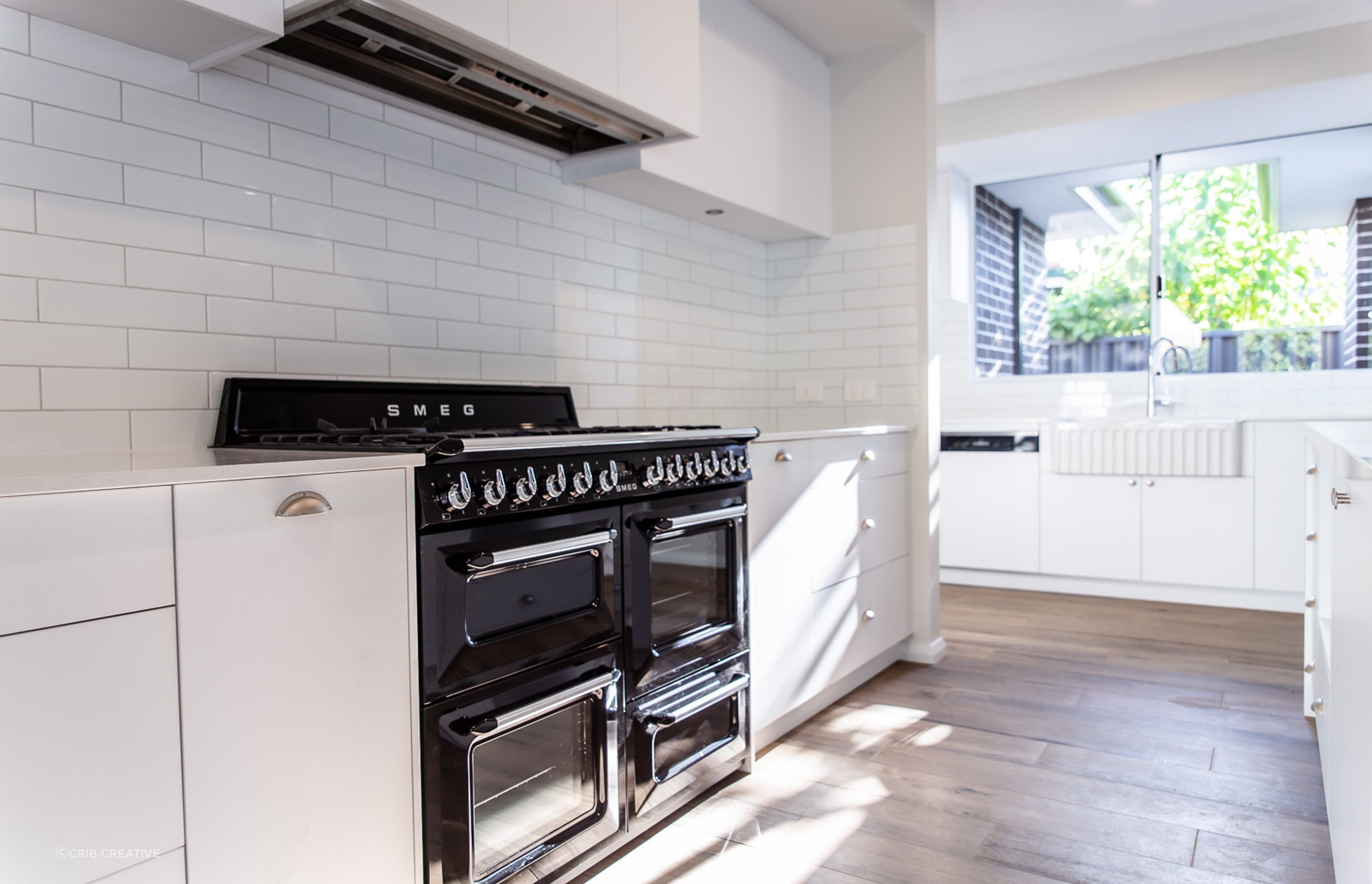 Howes Crescent, Dianella