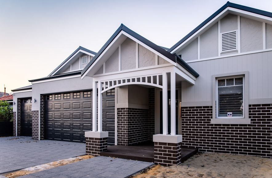 Howes Crescent, Dianella