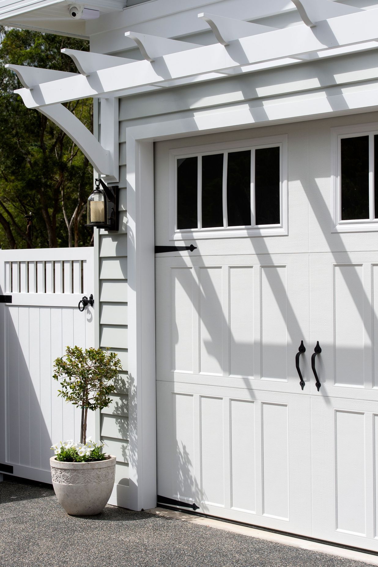Hamptons Dream - Mt Kembla